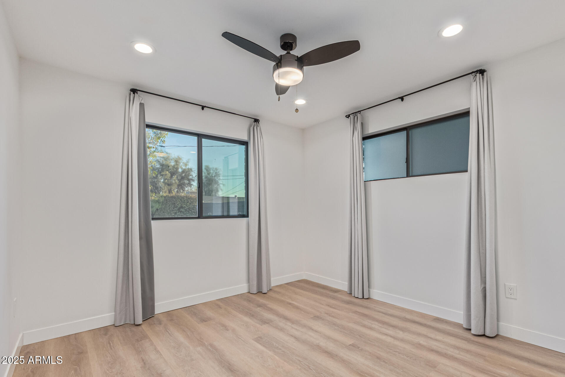 1745 E SAN JUAN Avenue