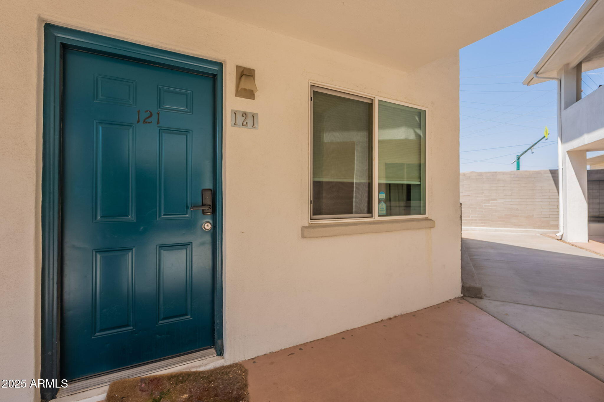 4401 N 12TH Street, 121