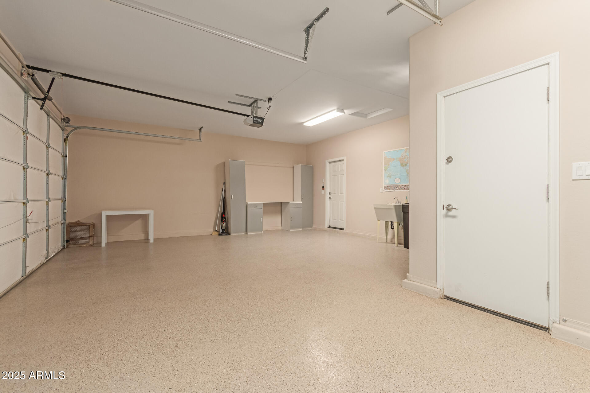 6632 W SANDPIPER Court