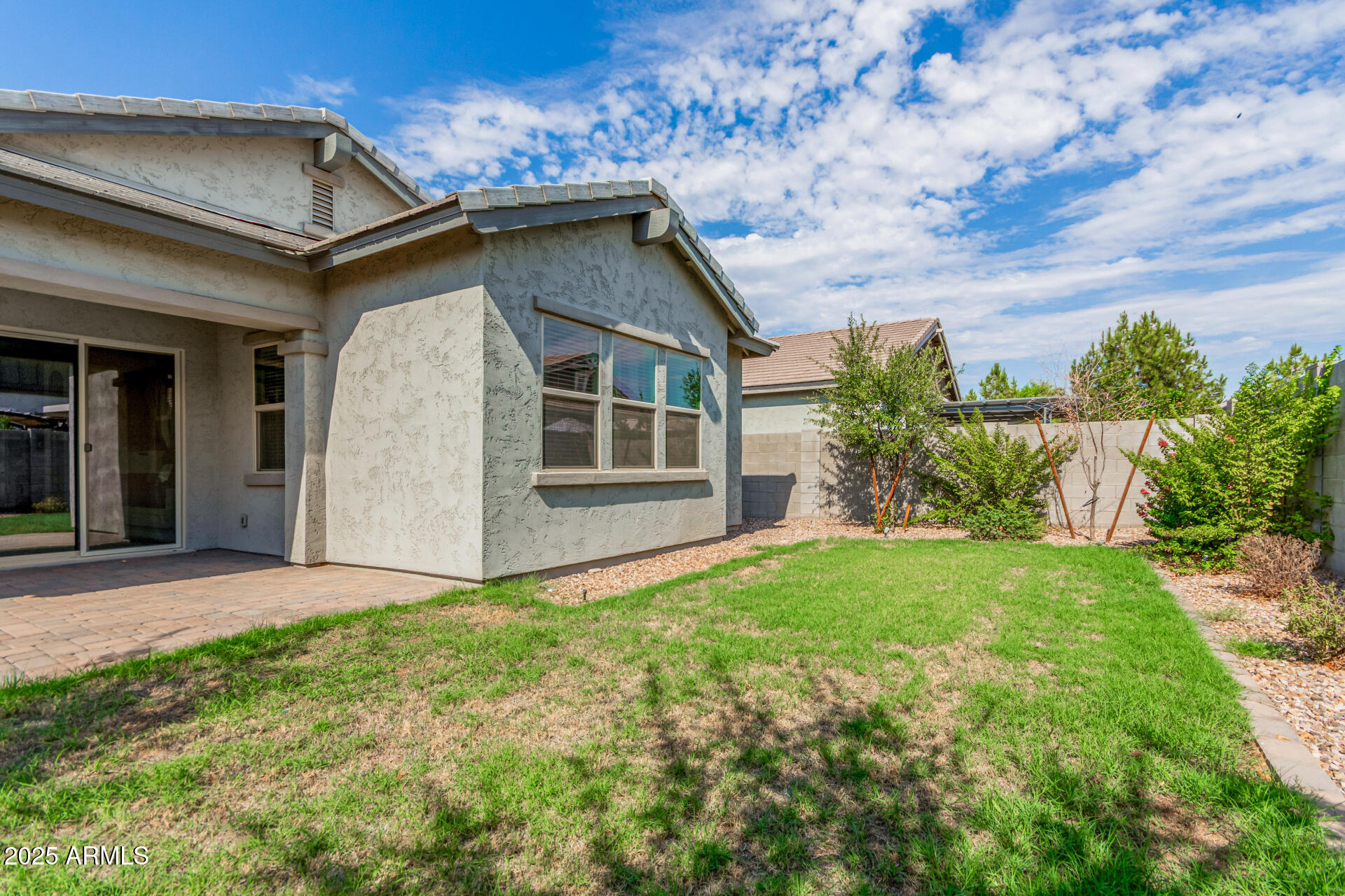 3561 E ARABIAN Drive