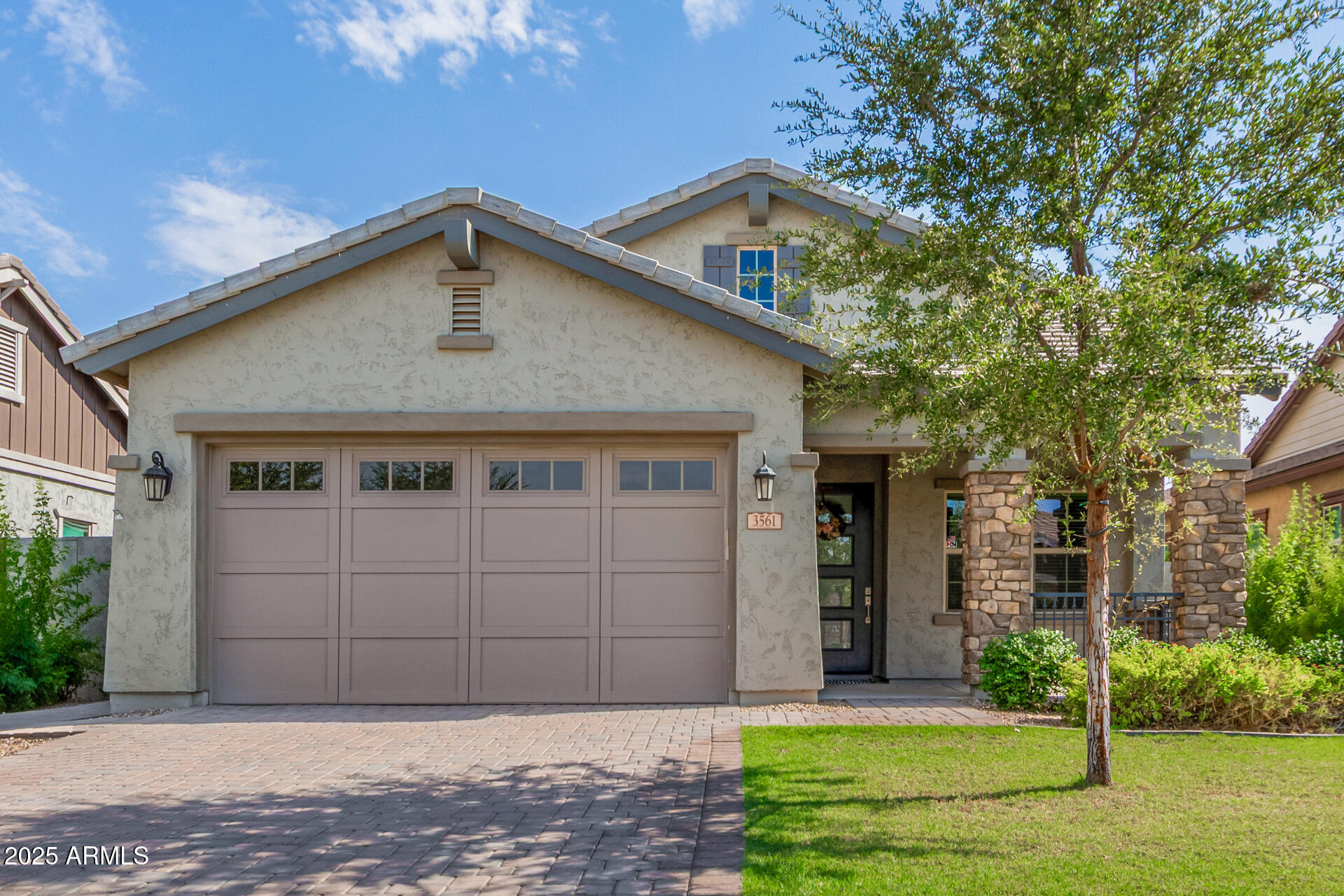 3561 E ARABIAN Drive