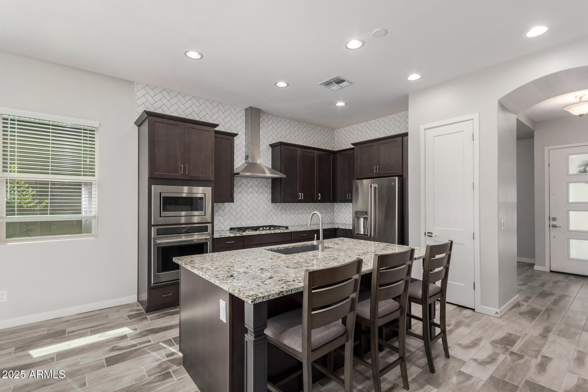 3561 E ARABIAN Drive