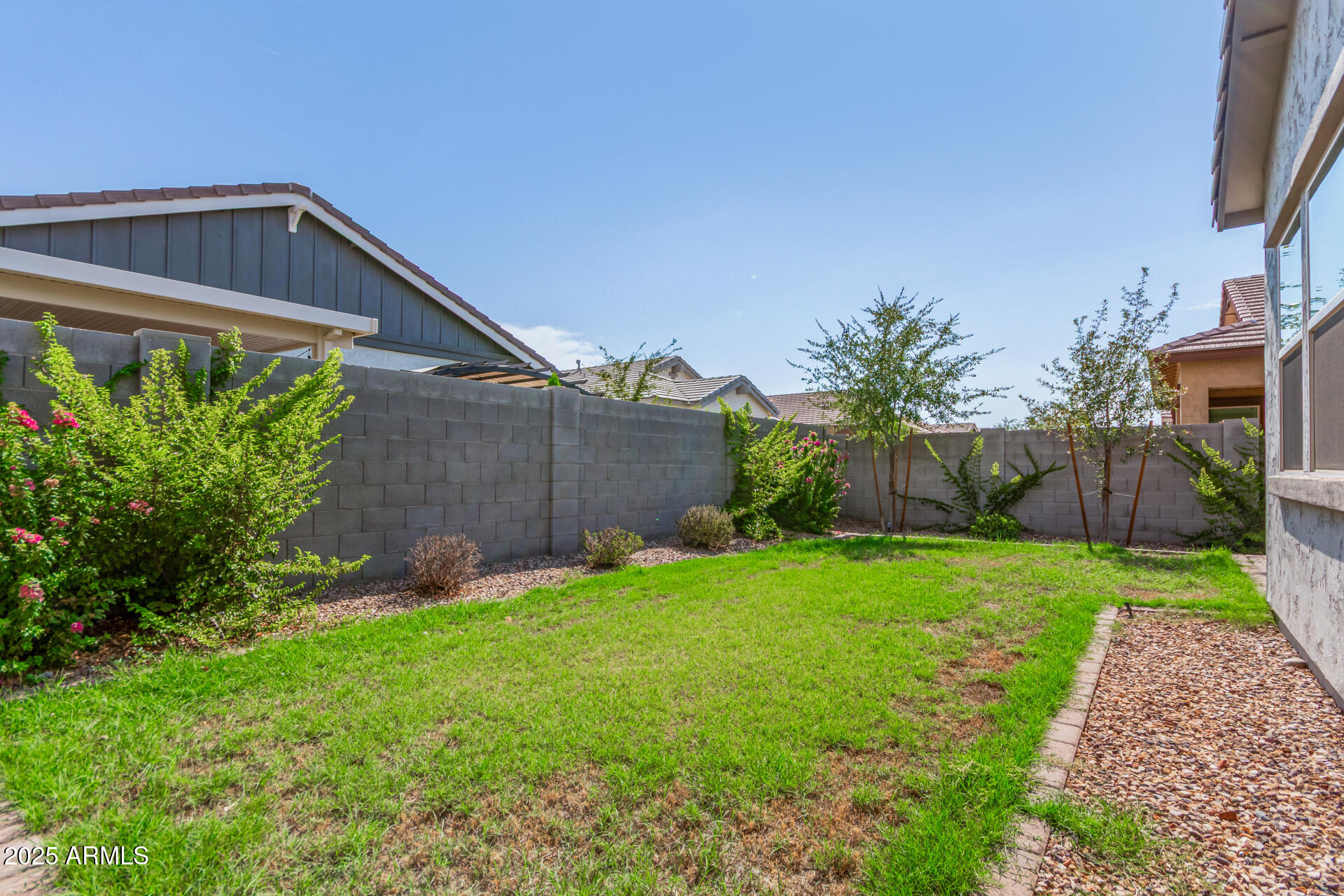 3561 E ARABIAN Drive