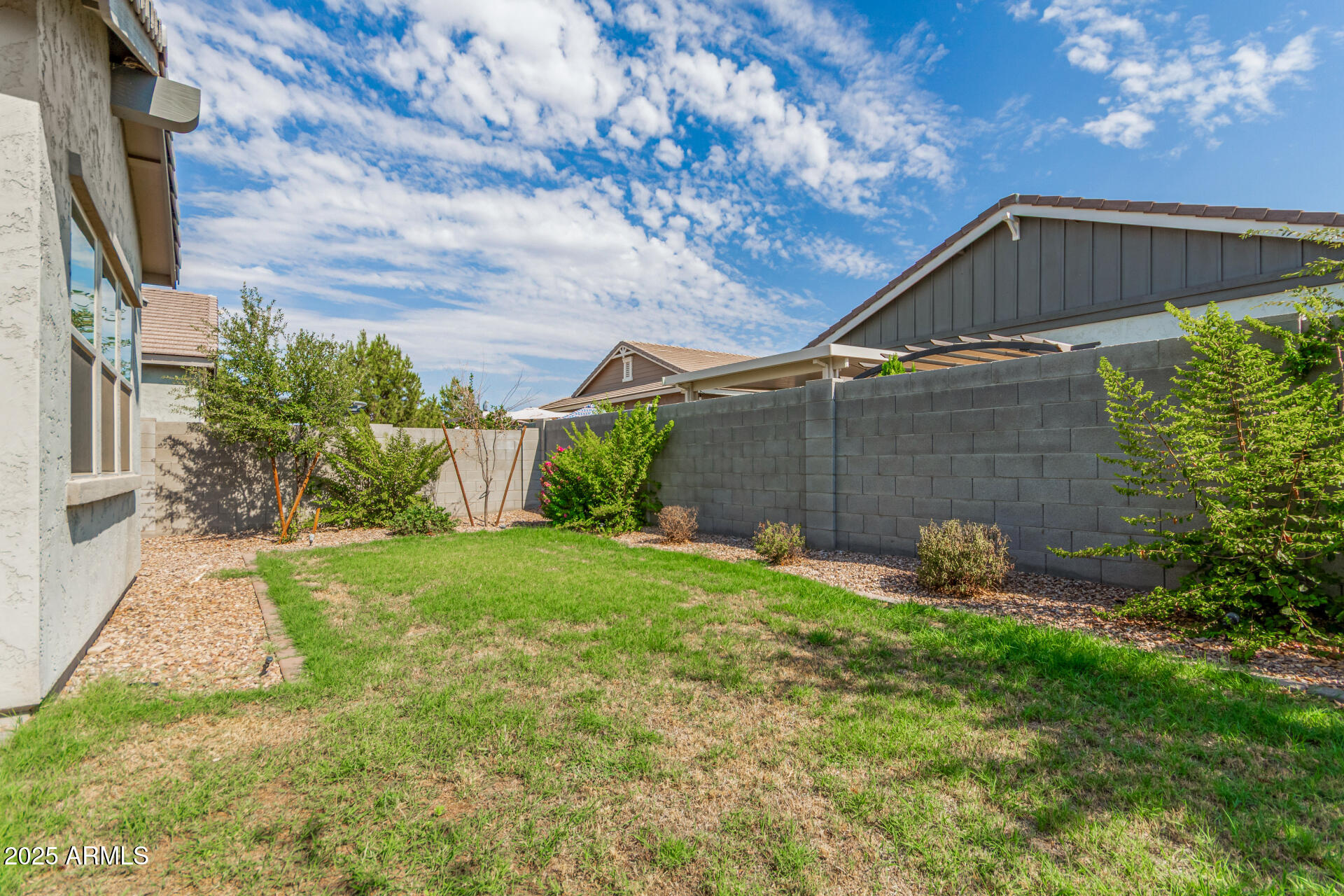 3561 E ARABIAN Drive