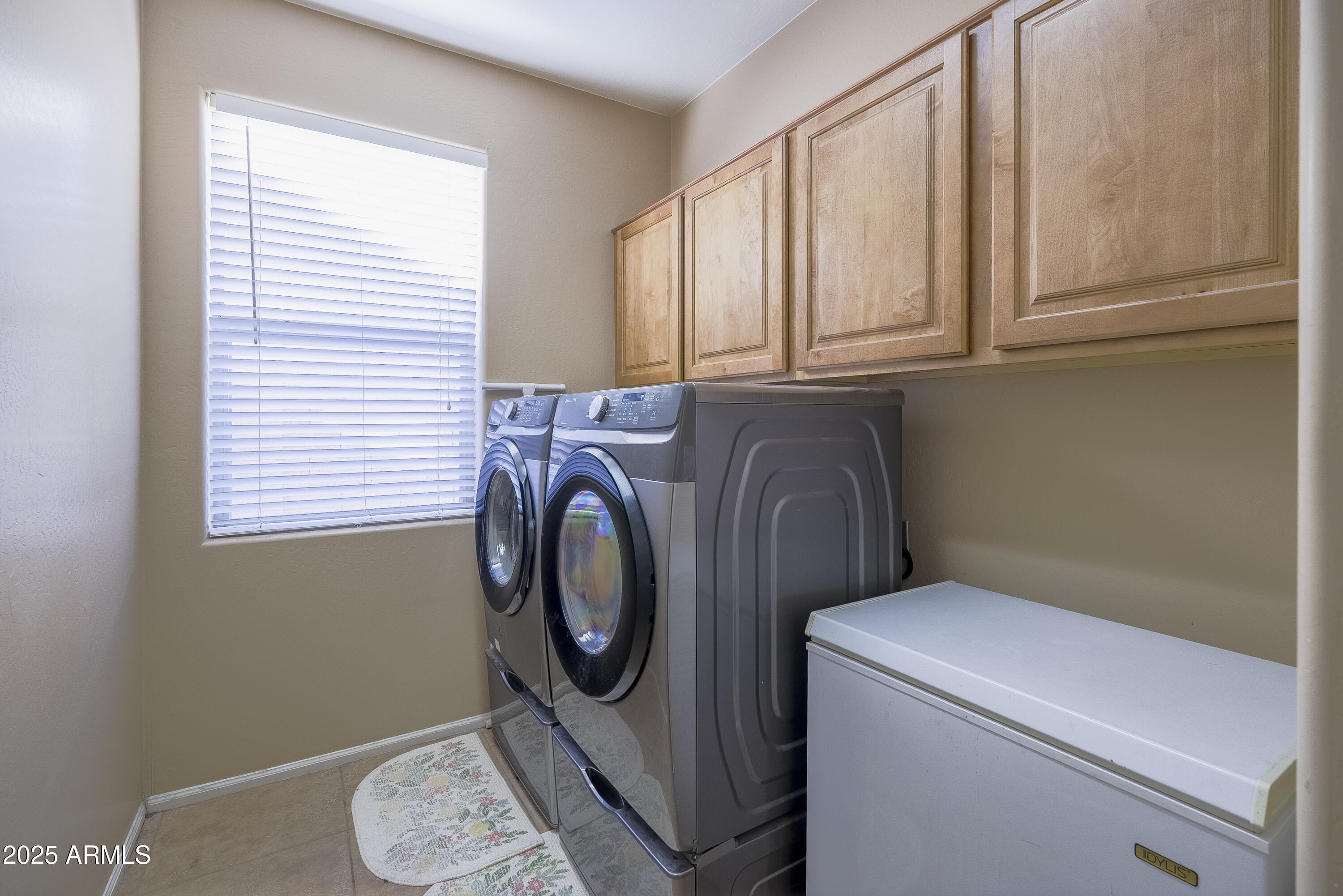 17528 W PERSHING Street