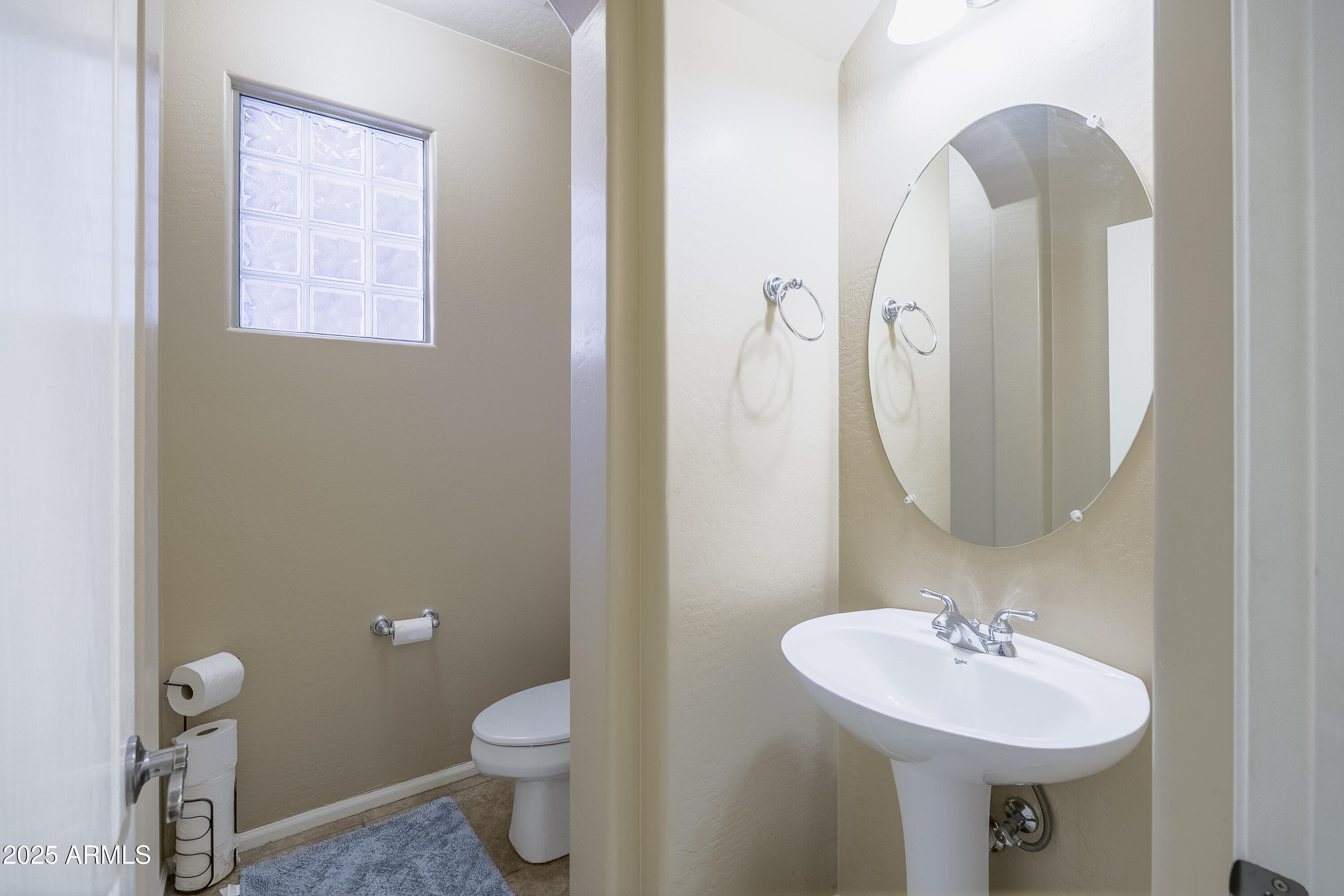 17528 W PERSHING Street