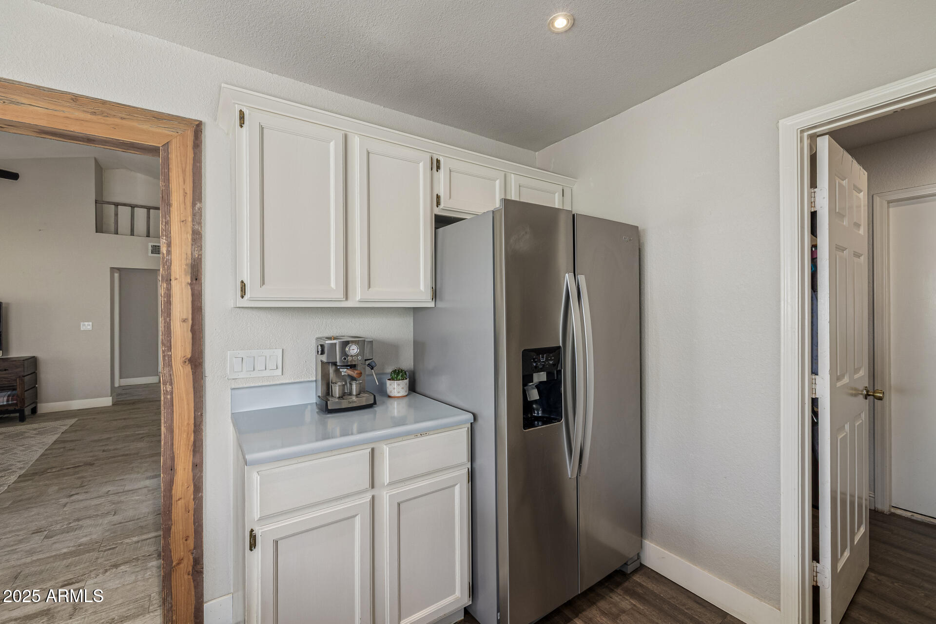 6636 E IVYGLEN Street