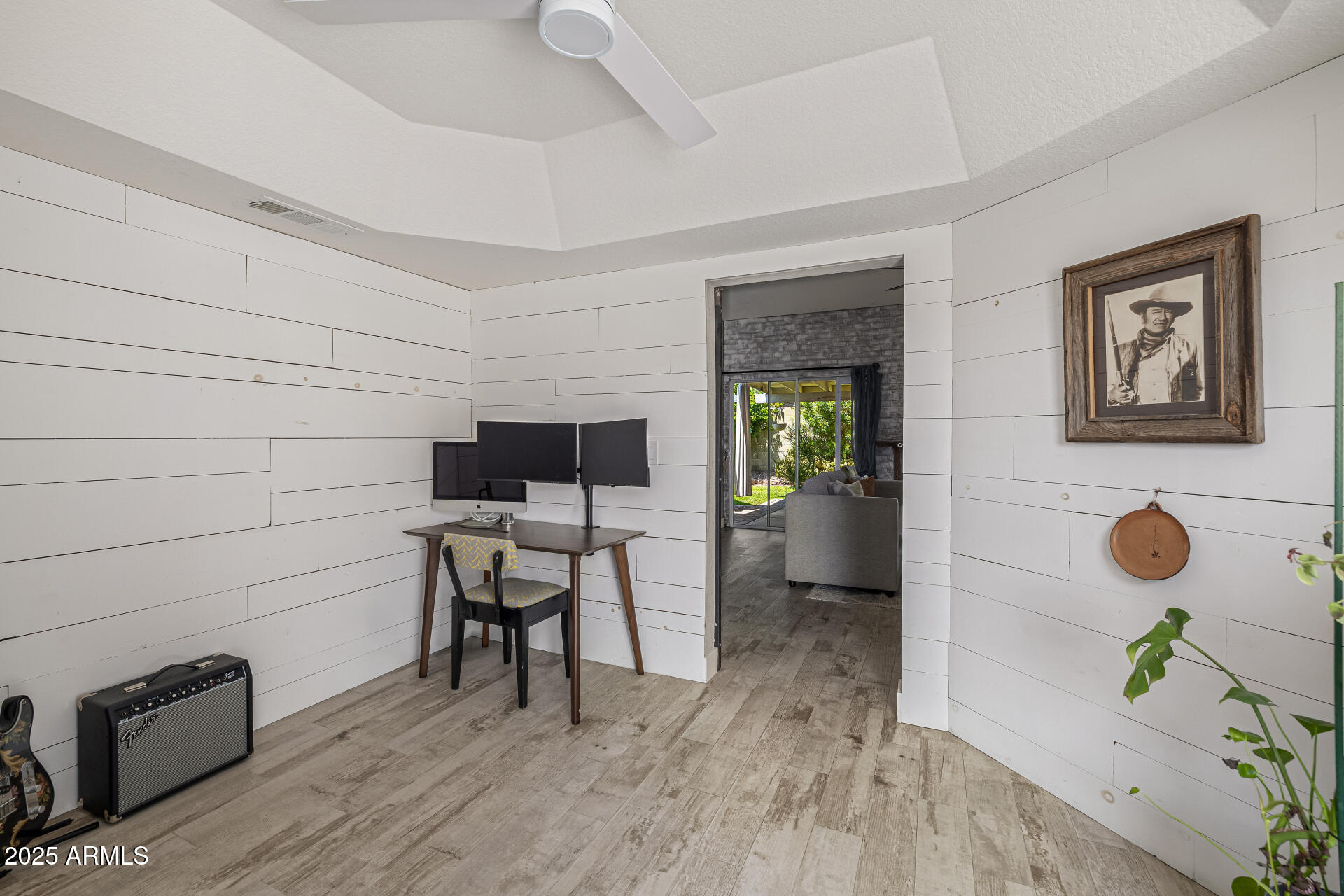 6636 E IVYGLEN Street