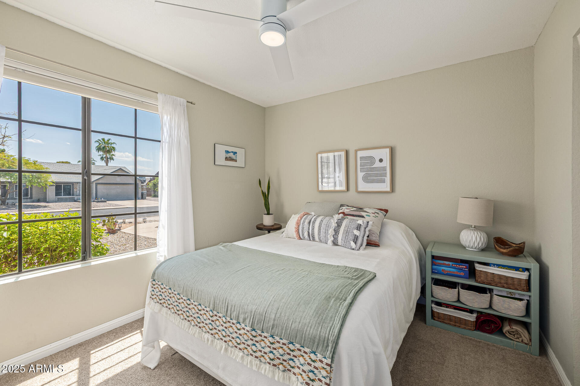 6636 E IVYGLEN Street