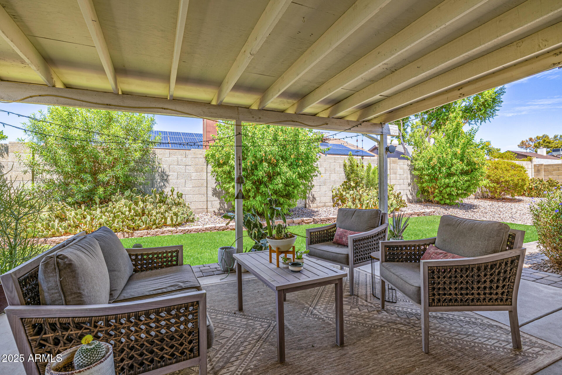 6636 E IVYGLEN Street