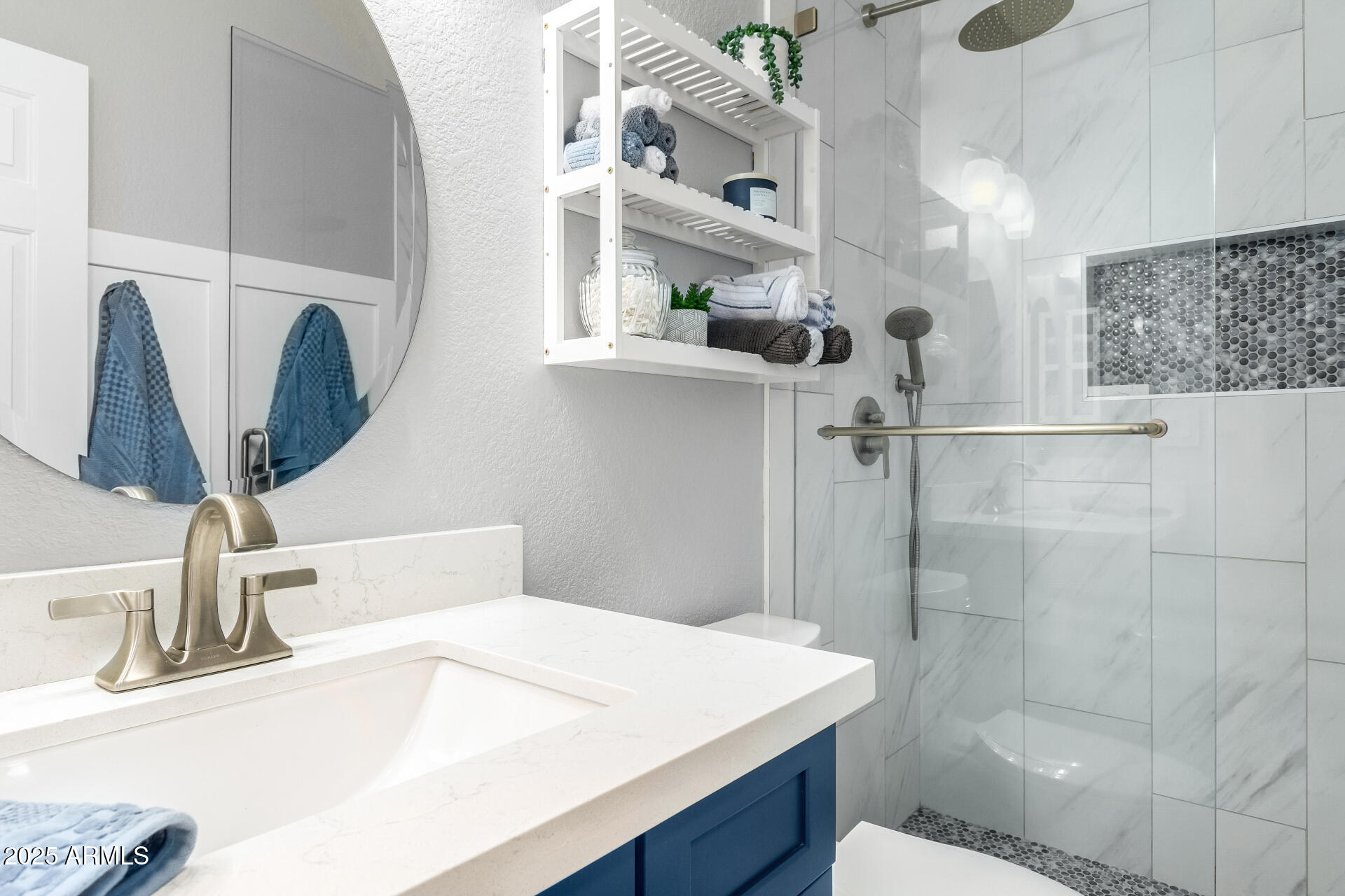 4445 E DESERT WIND Drive