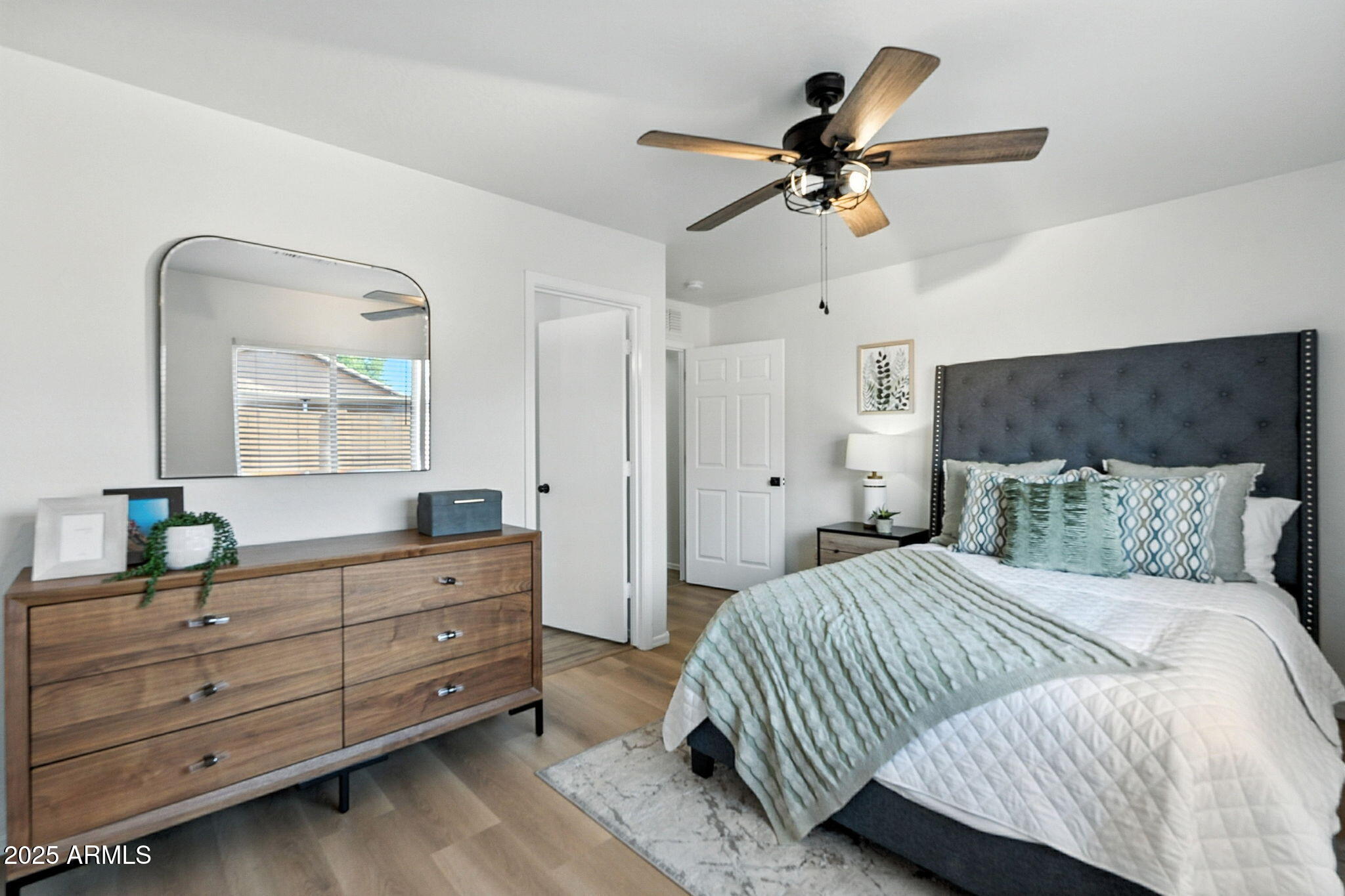 12532 W CHARTER OAK Road