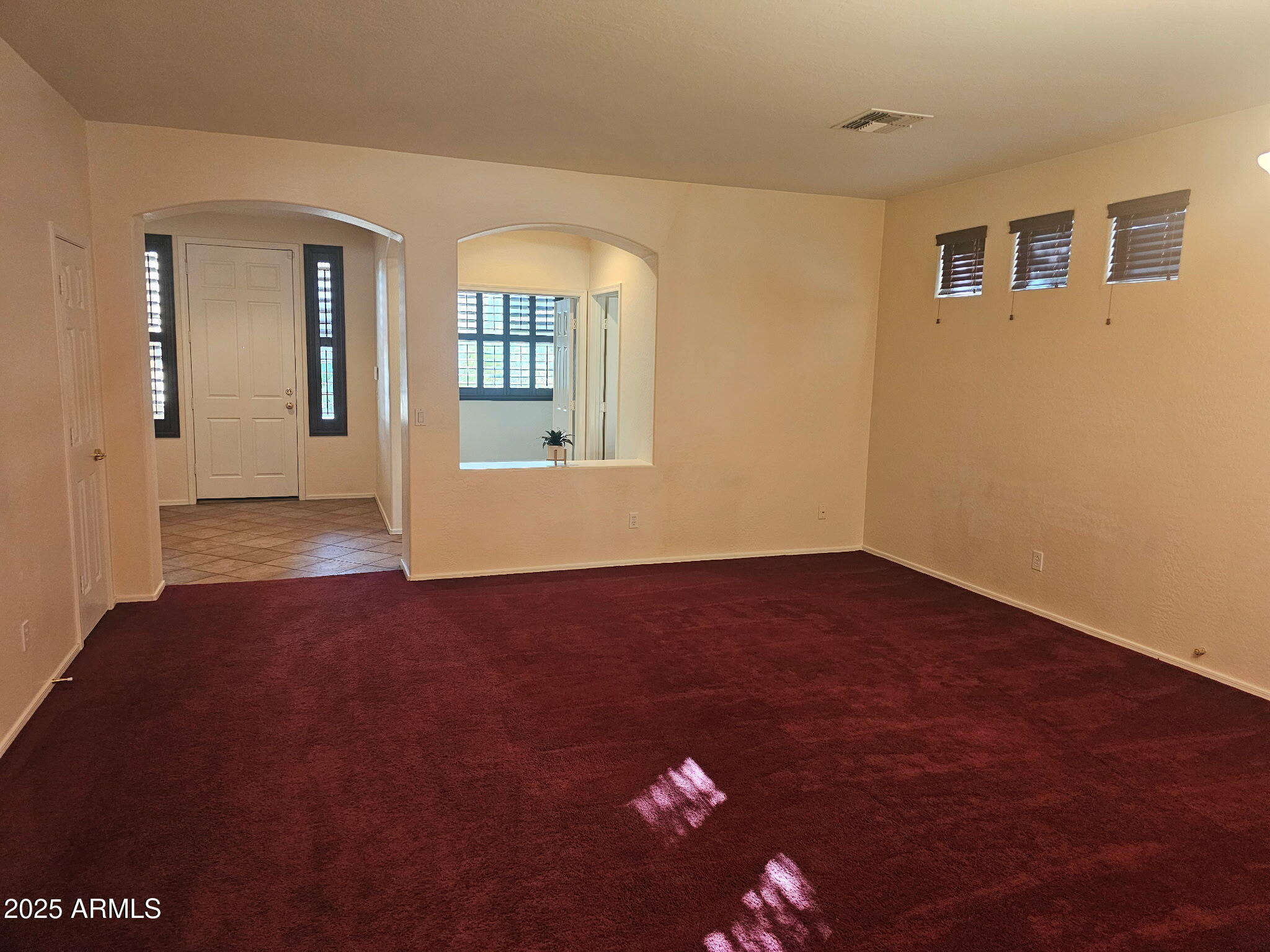 1162 E SPRINGFIELD Place