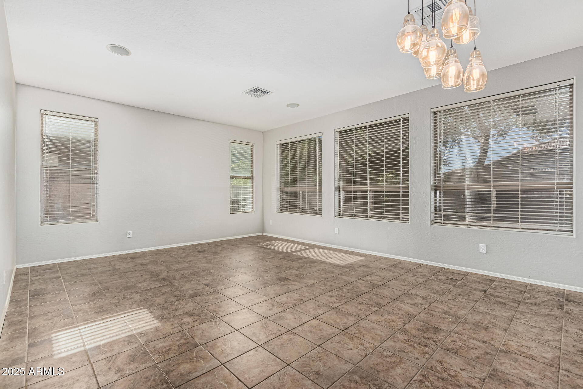 3326 E BLUEJAY Drive