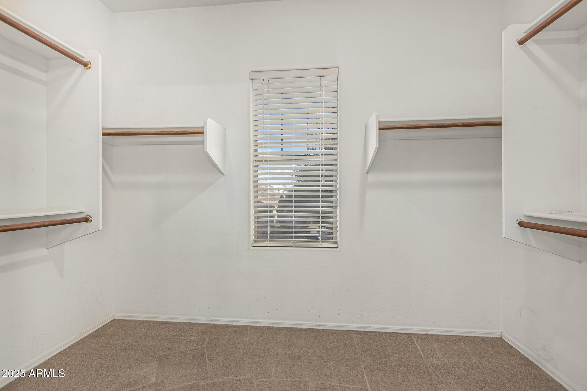 3326 E BLUEJAY Drive