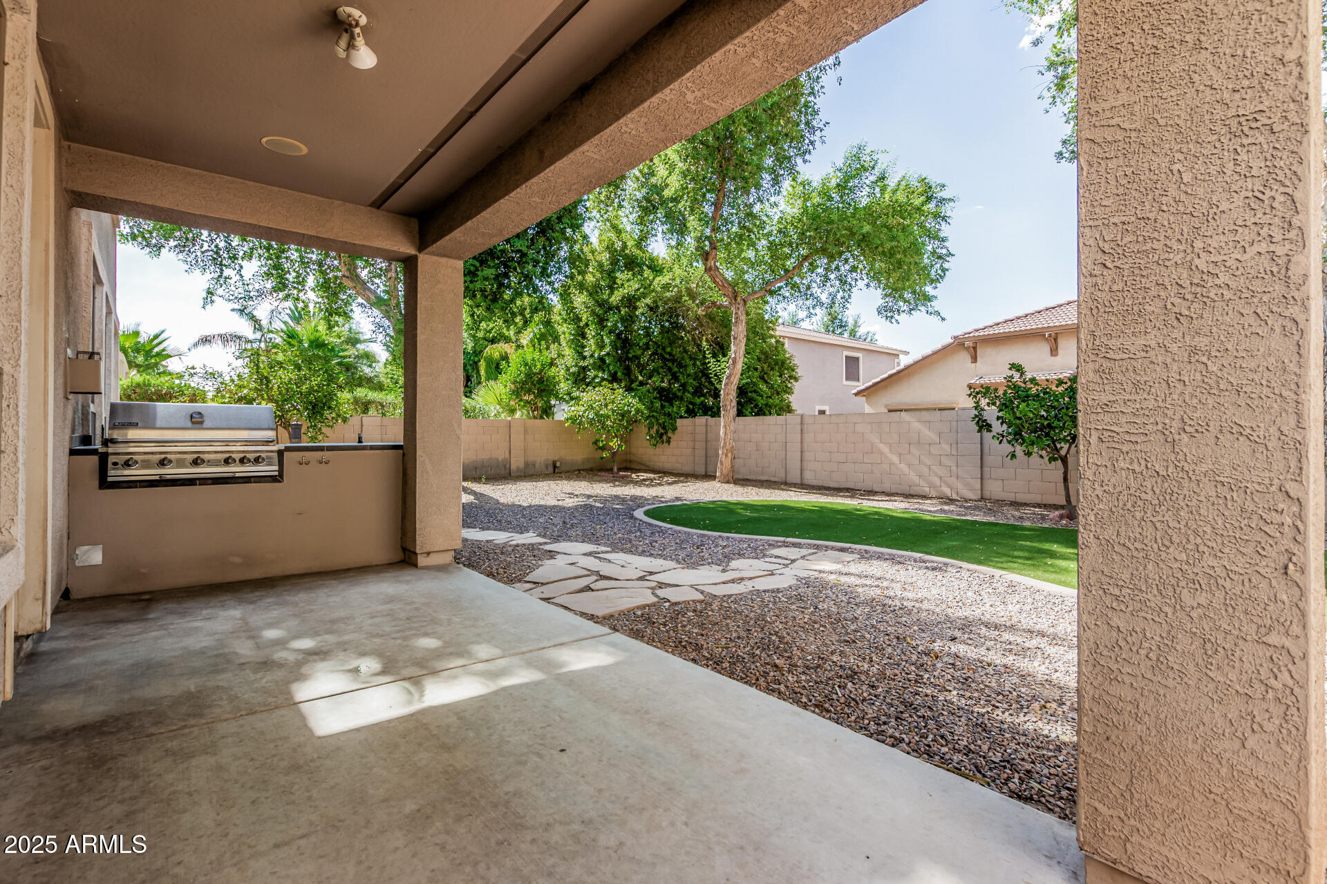 3326 E BLUEJAY Drive