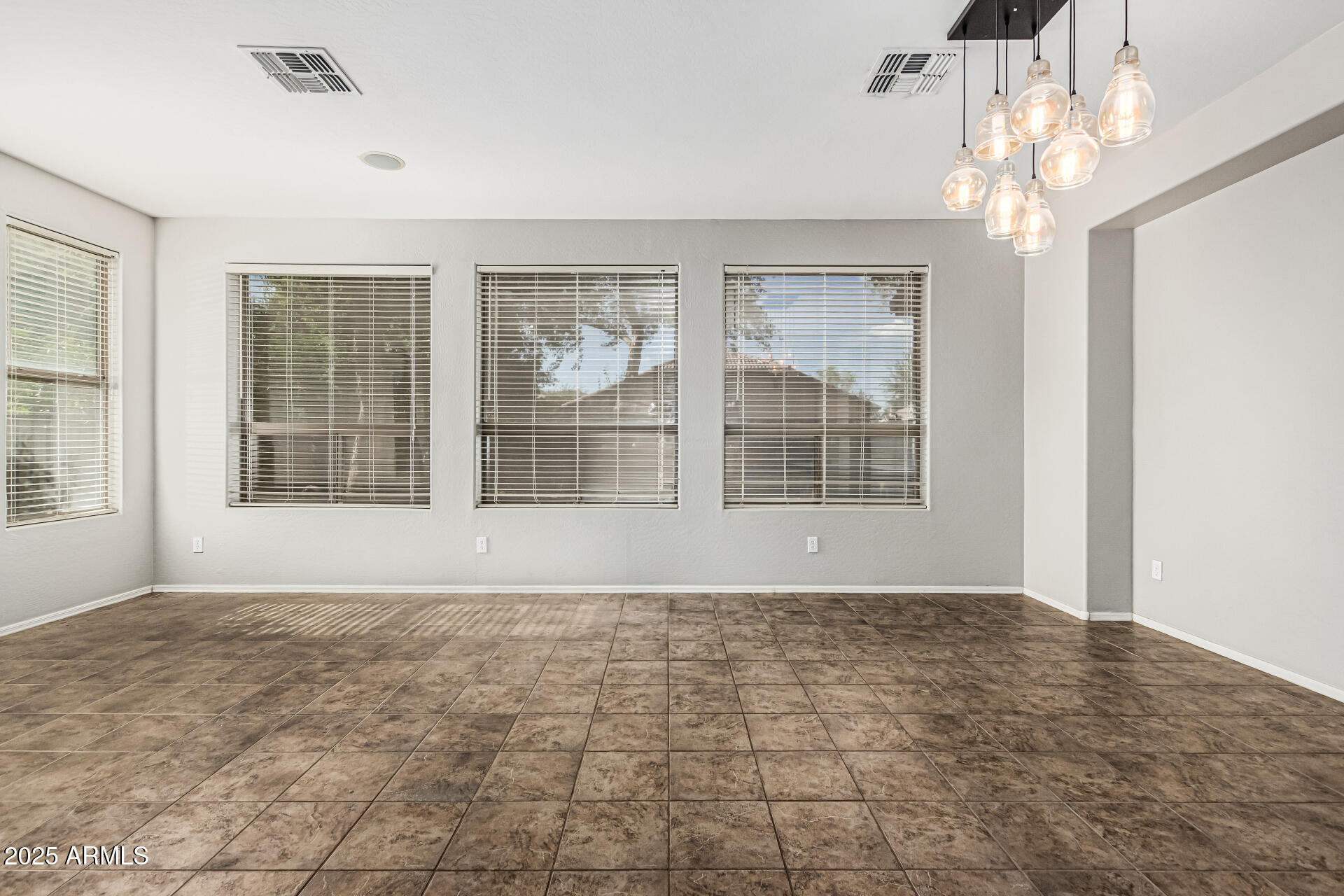 3326 E BLUEJAY Drive