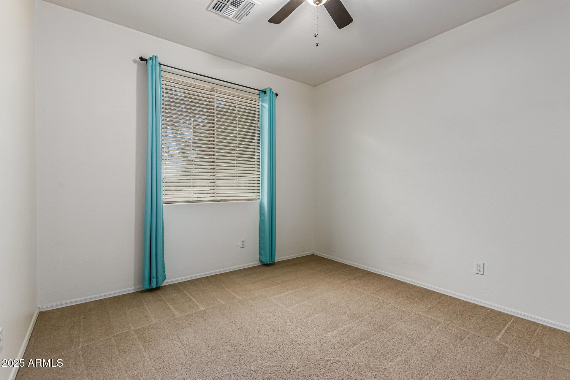 3326 E BLUEJAY Drive