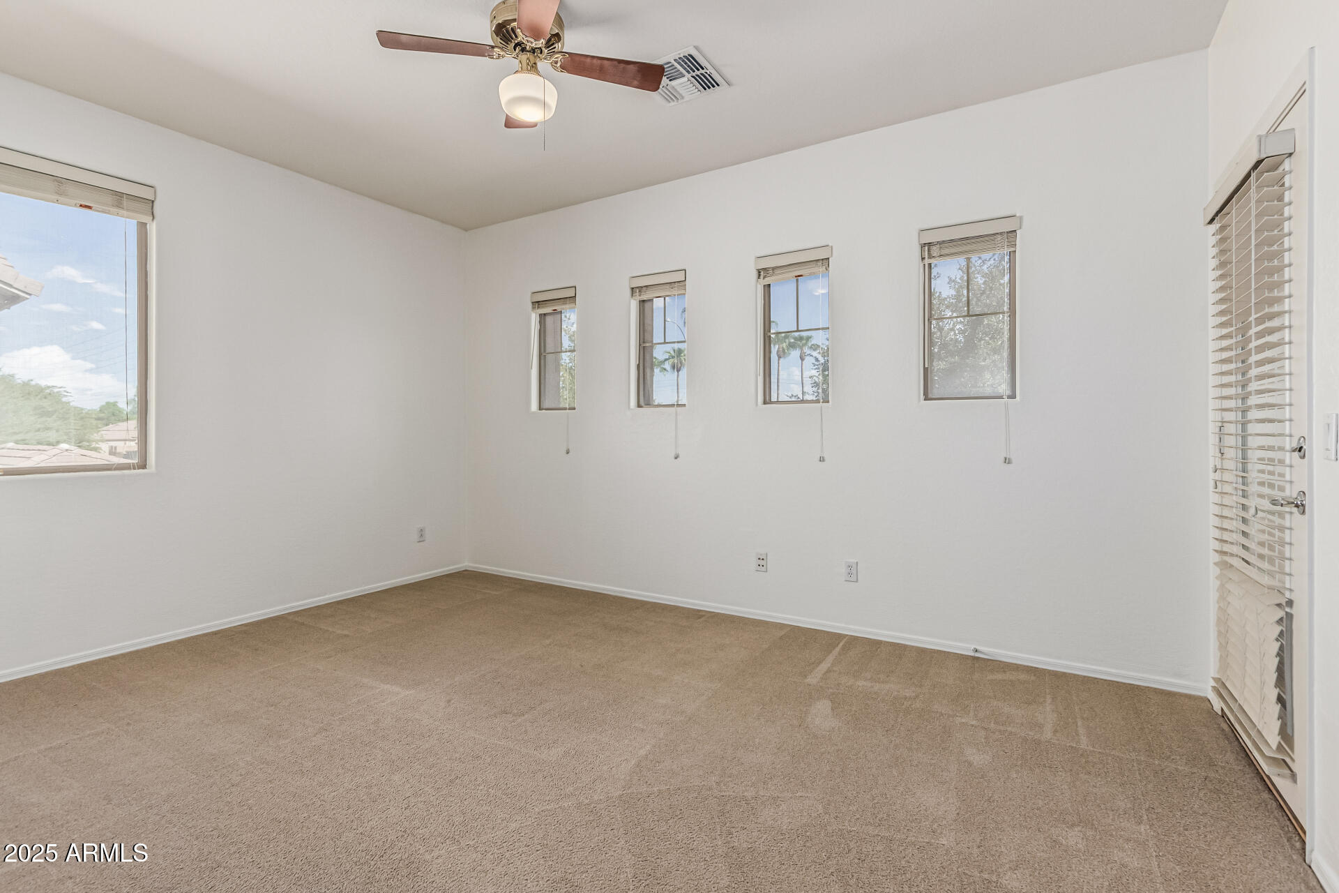 3326 E BLUEJAY Drive