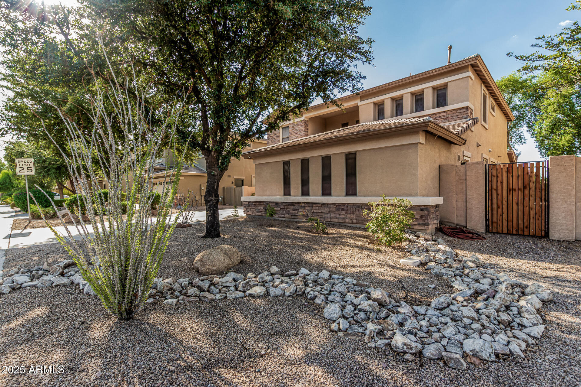 3326 E BLUEJAY Drive