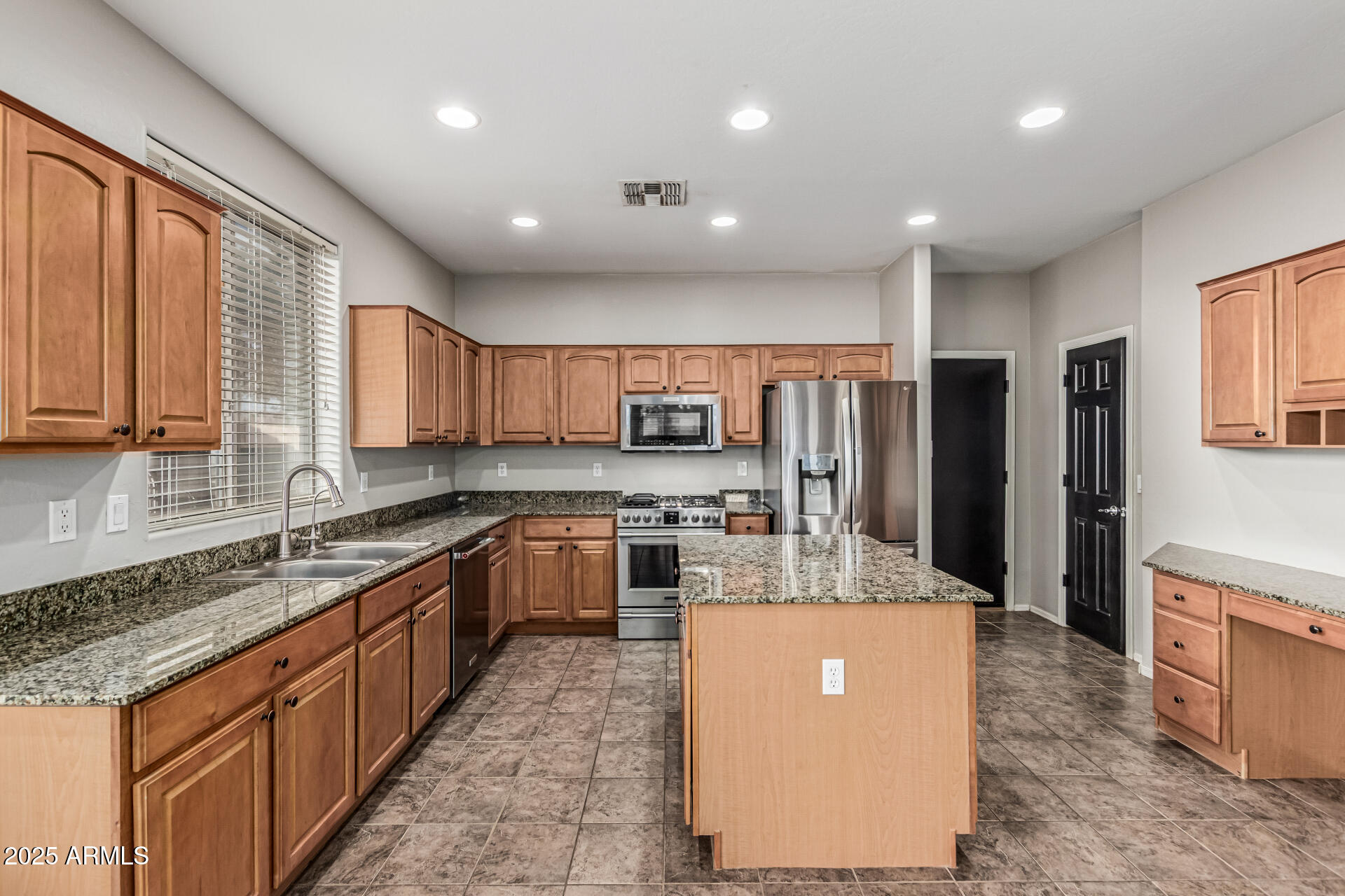 3326 E BLUEJAY Drive