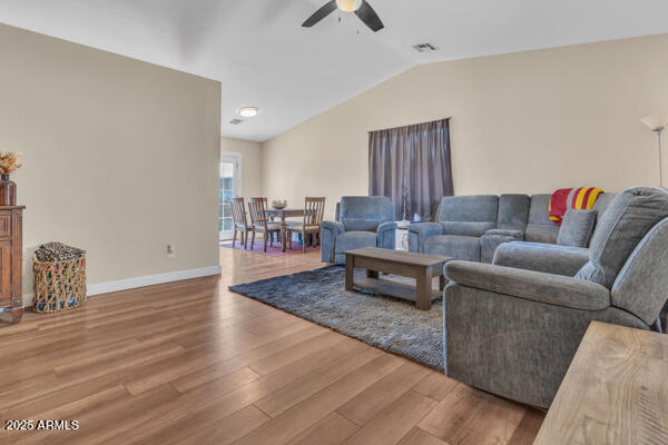 138 N SIGNAL BUTTE Road