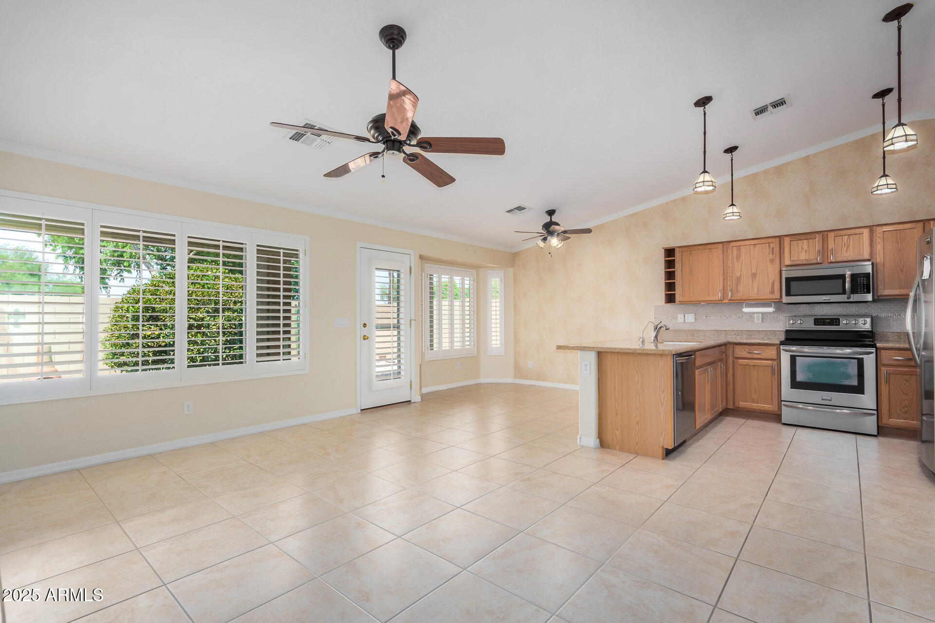 3920 E RUNAWAY BAY Place