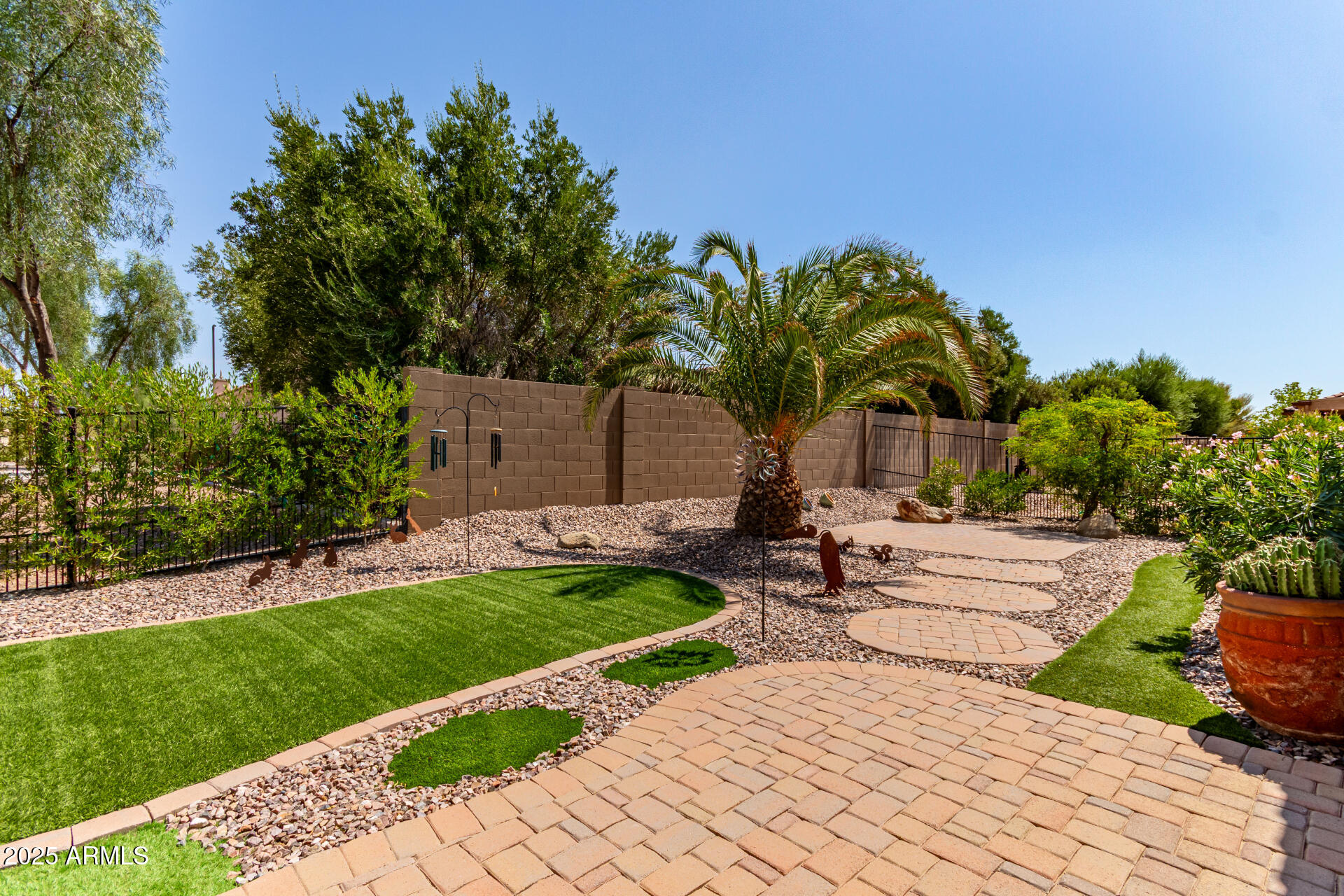 7564 W AUTUMN VISTA Way