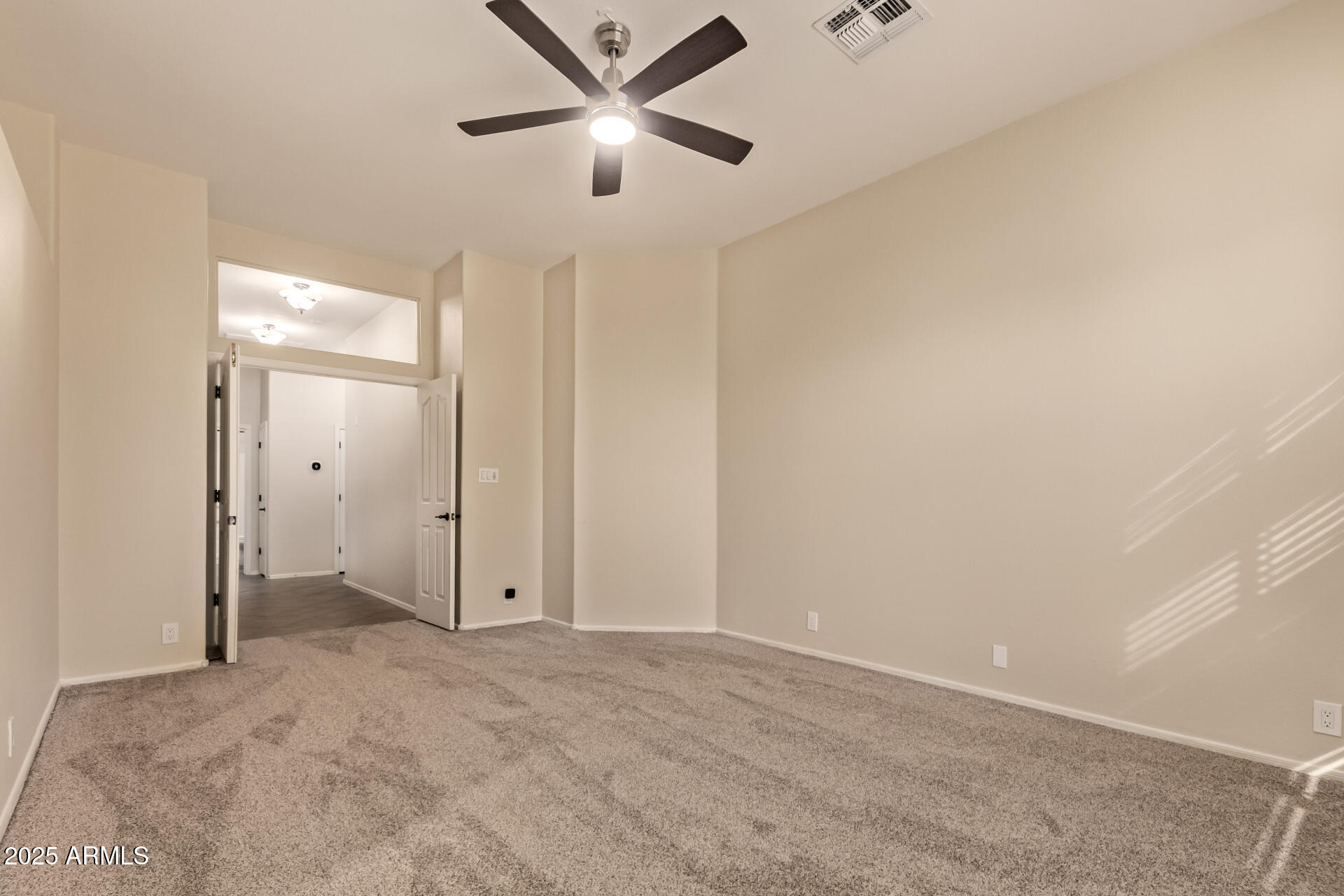 1009 E MOUNTAIN VISTA Drive