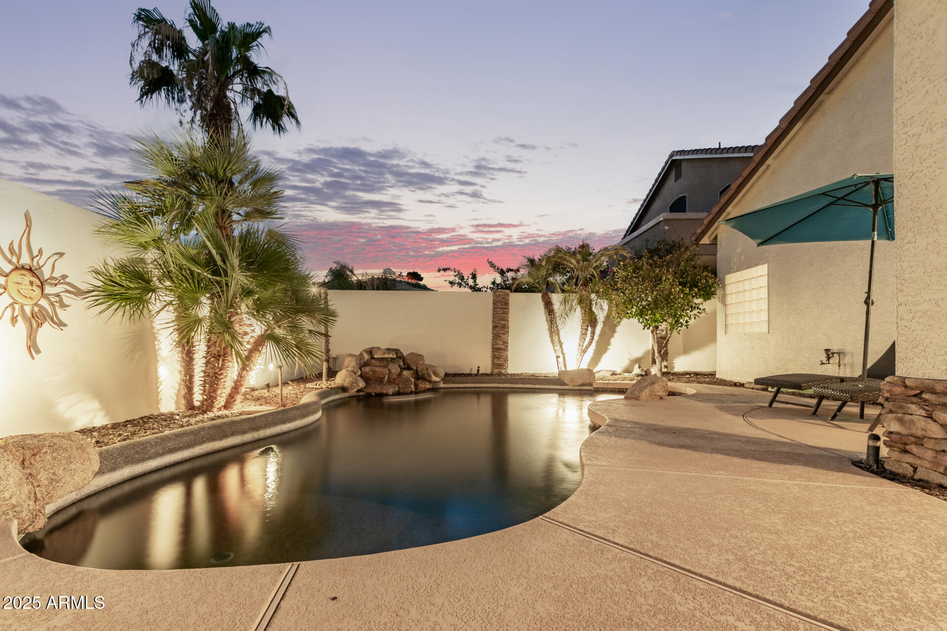 1009 E MOUNTAIN VISTA Drive