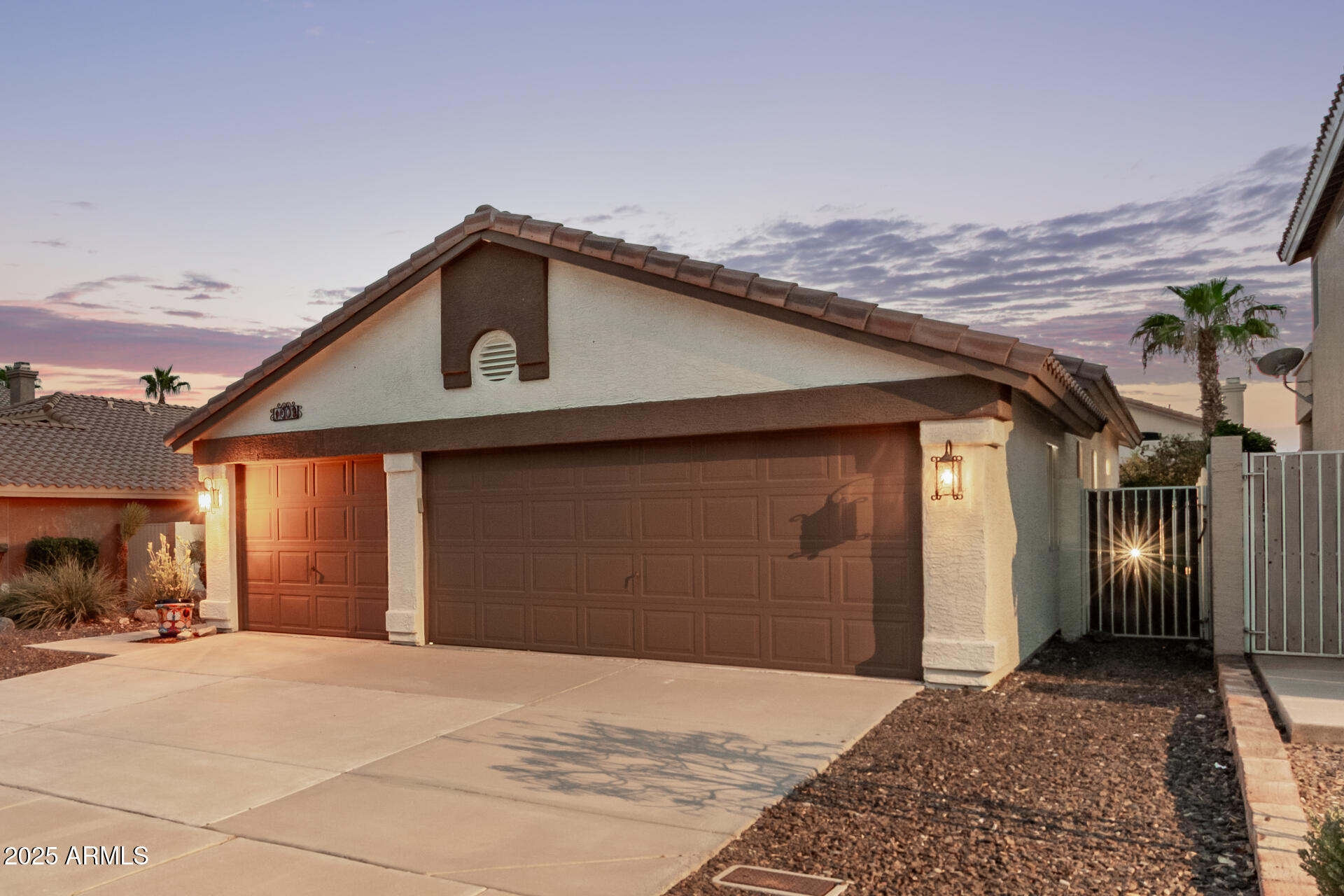 1009 E MOUNTAIN VISTA Drive