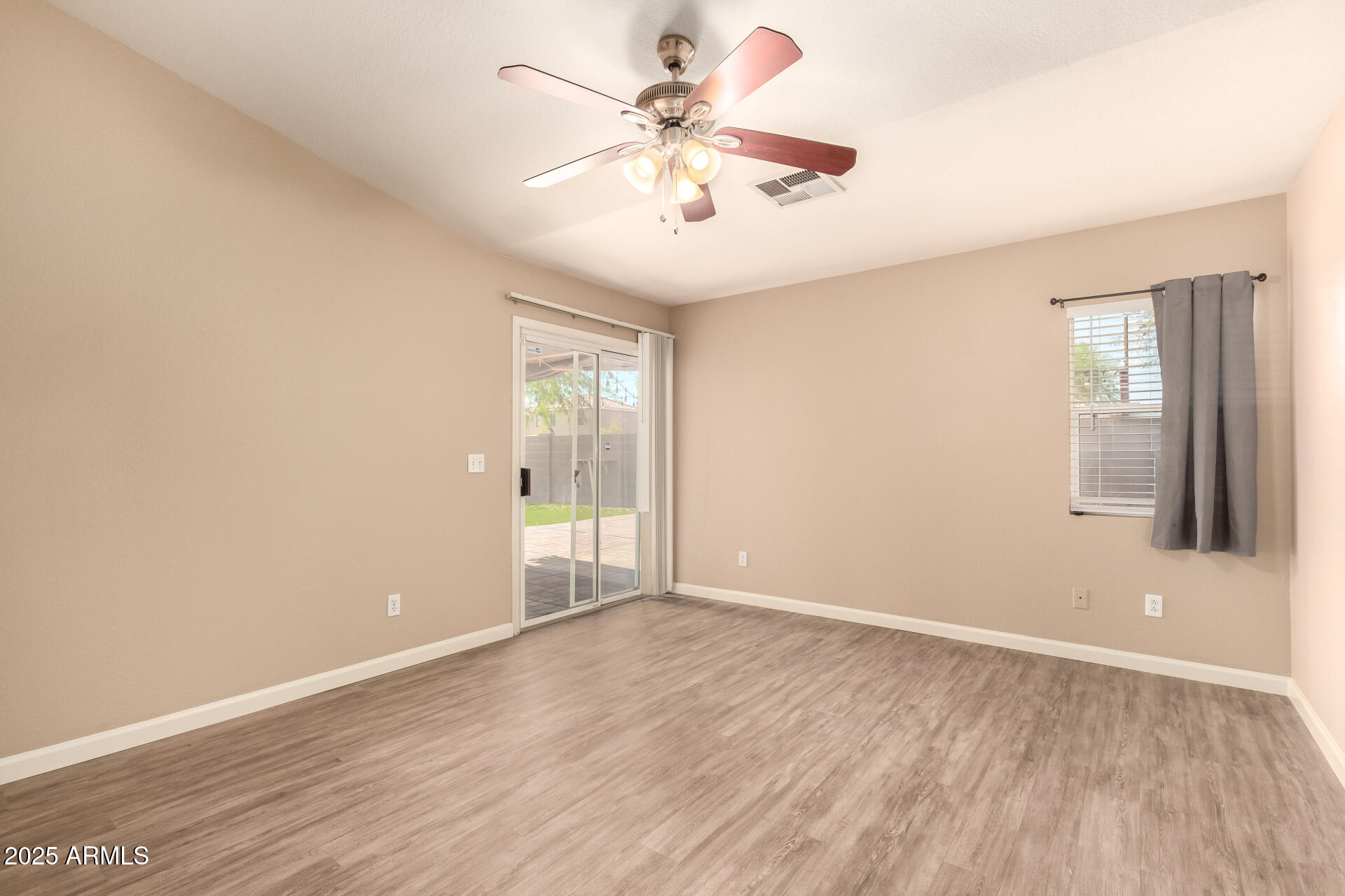 757 E WILDHORSE Drive