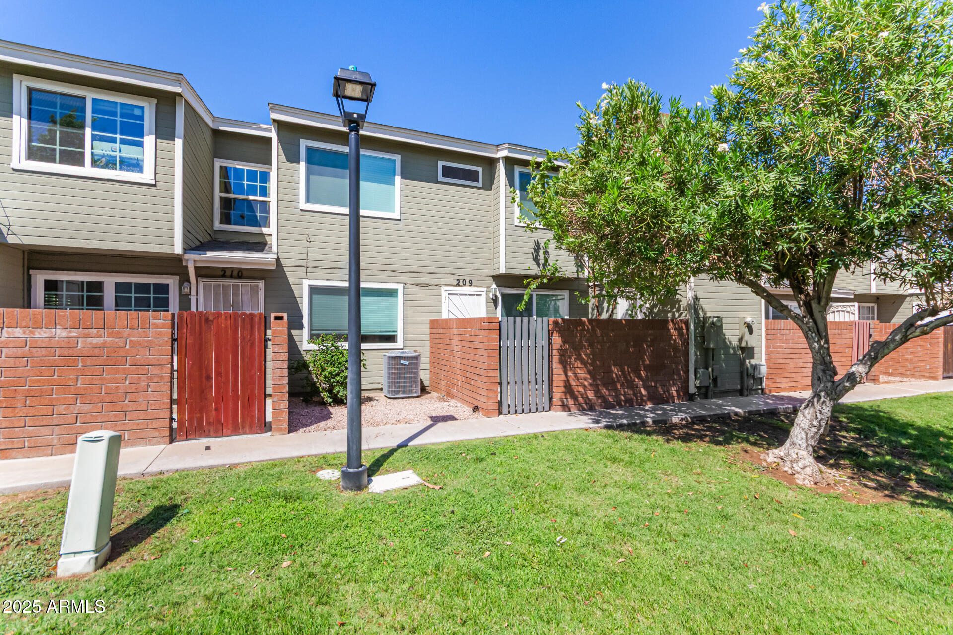 2301 E UNIVERSITY Drive, 209