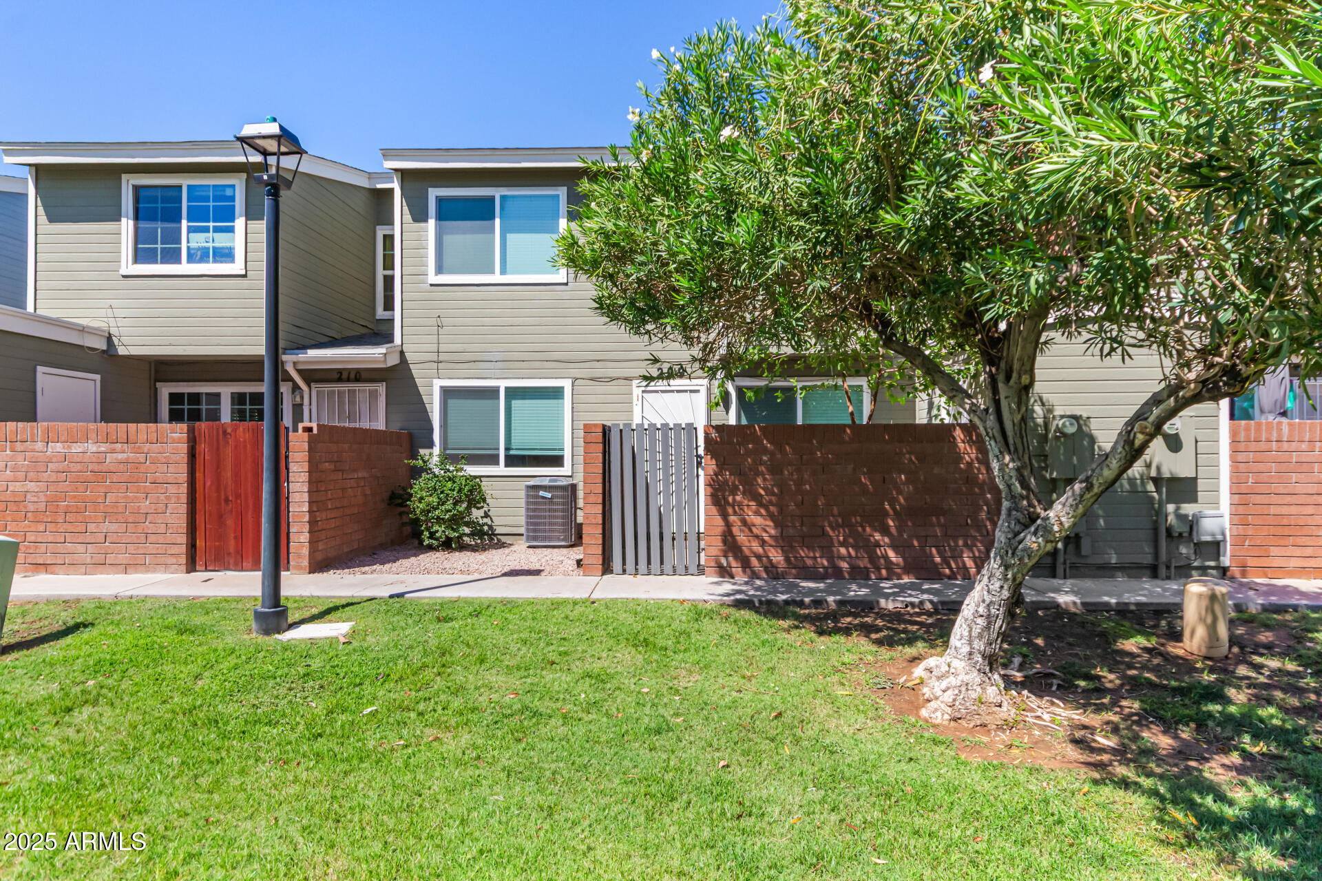 2301 E UNIVERSITY Drive, 209