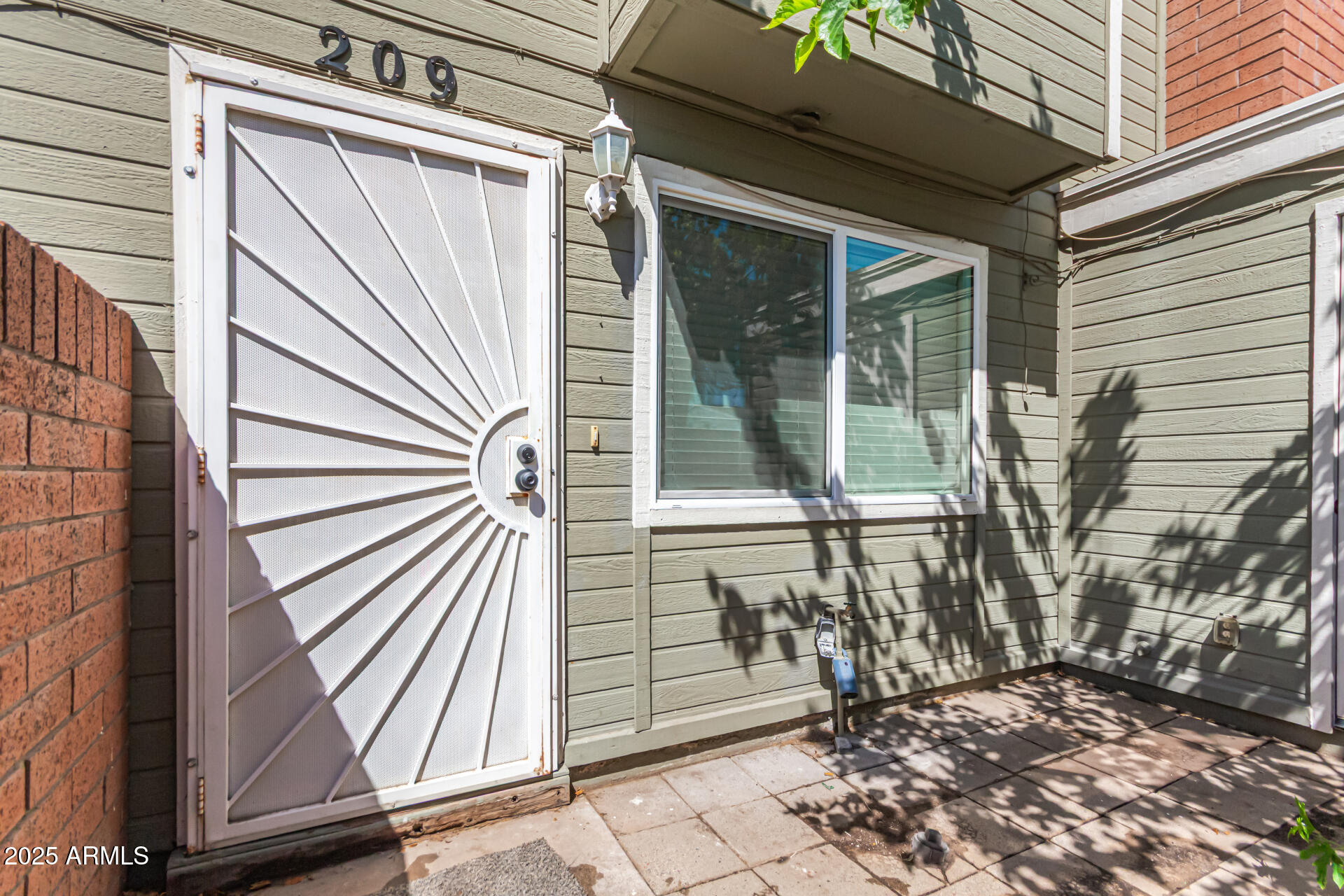 2301 E UNIVERSITY Drive, 209