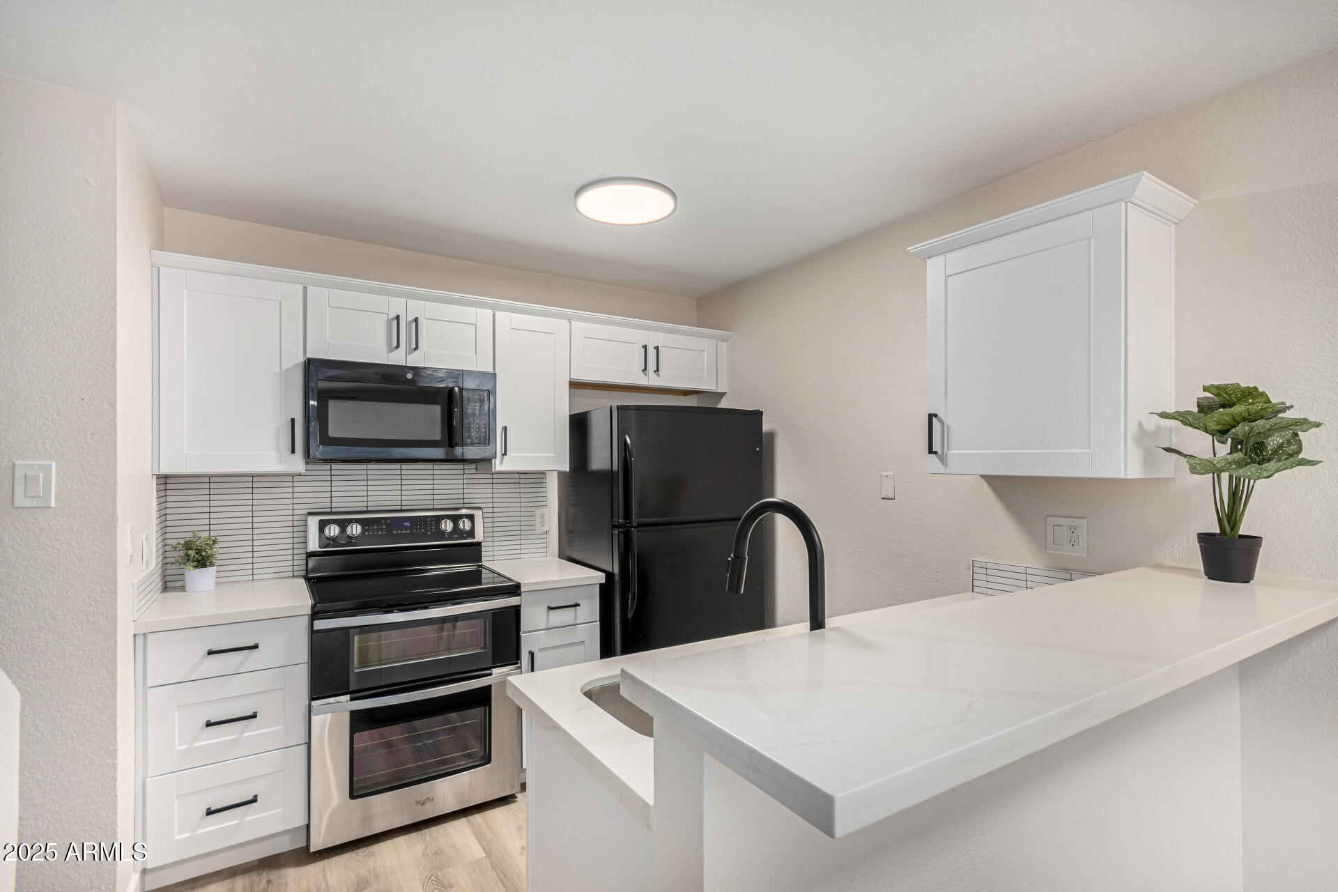 2301 E UNIVERSITY Drive, 209