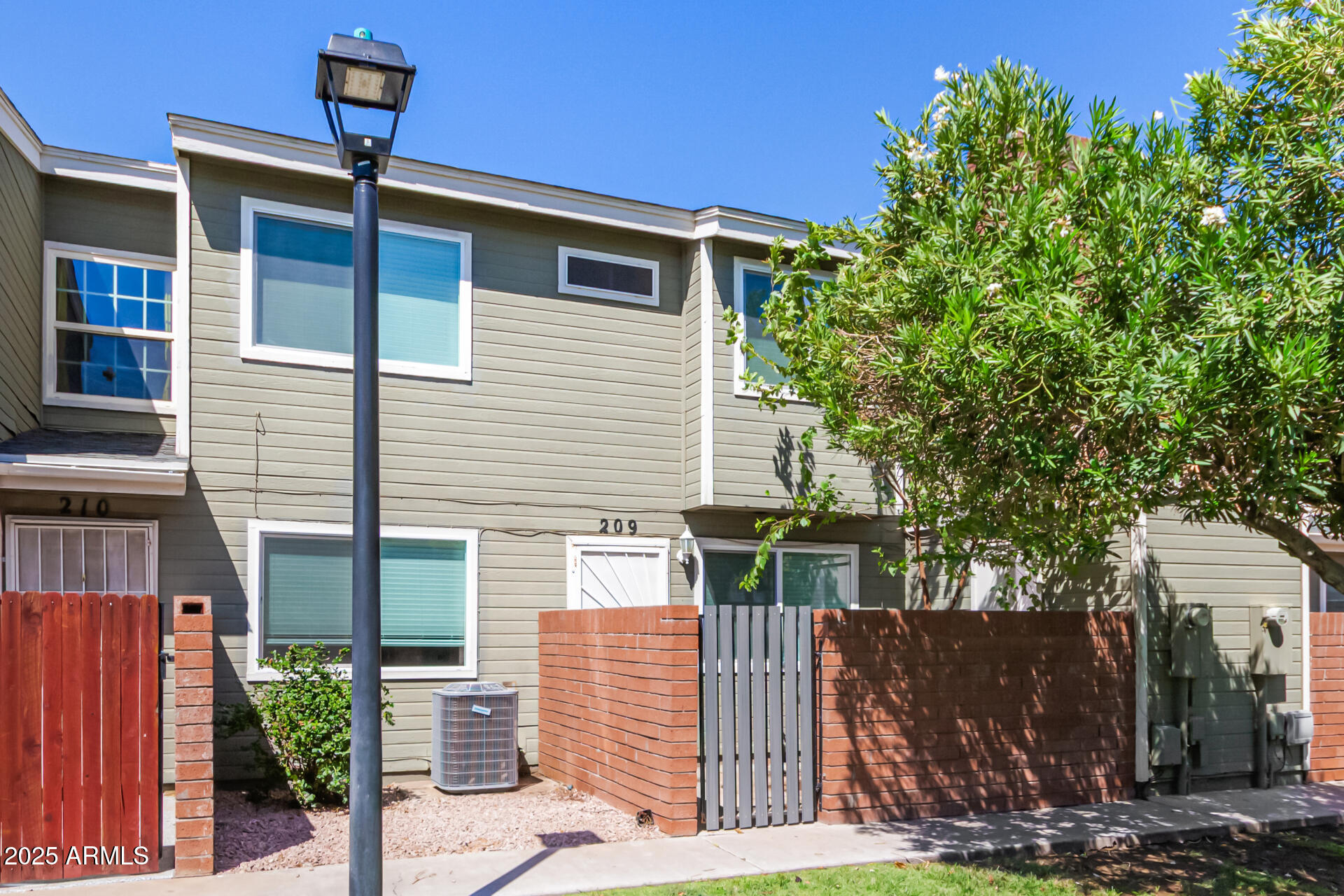 2301 E UNIVERSITY Drive, 209