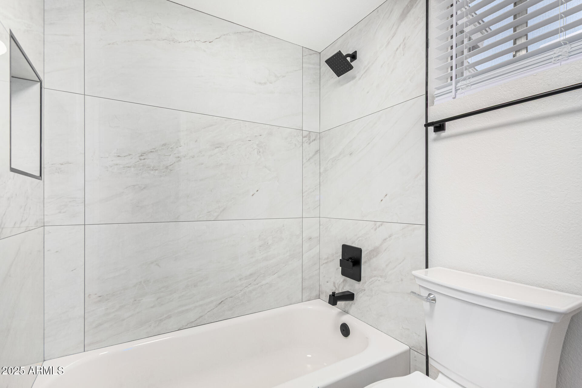 2301 E UNIVERSITY Drive, 209