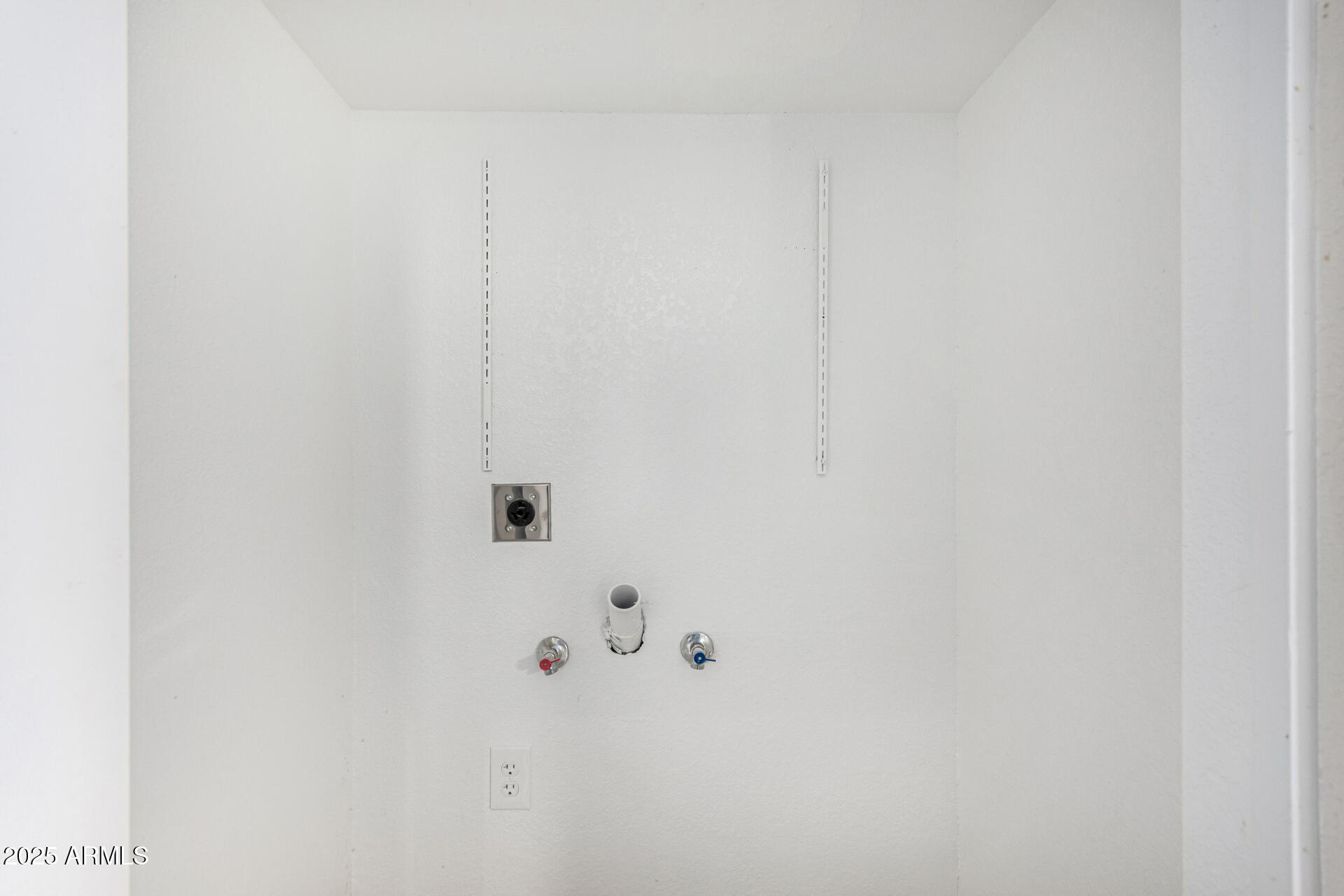 2301 E UNIVERSITY Drive, 209