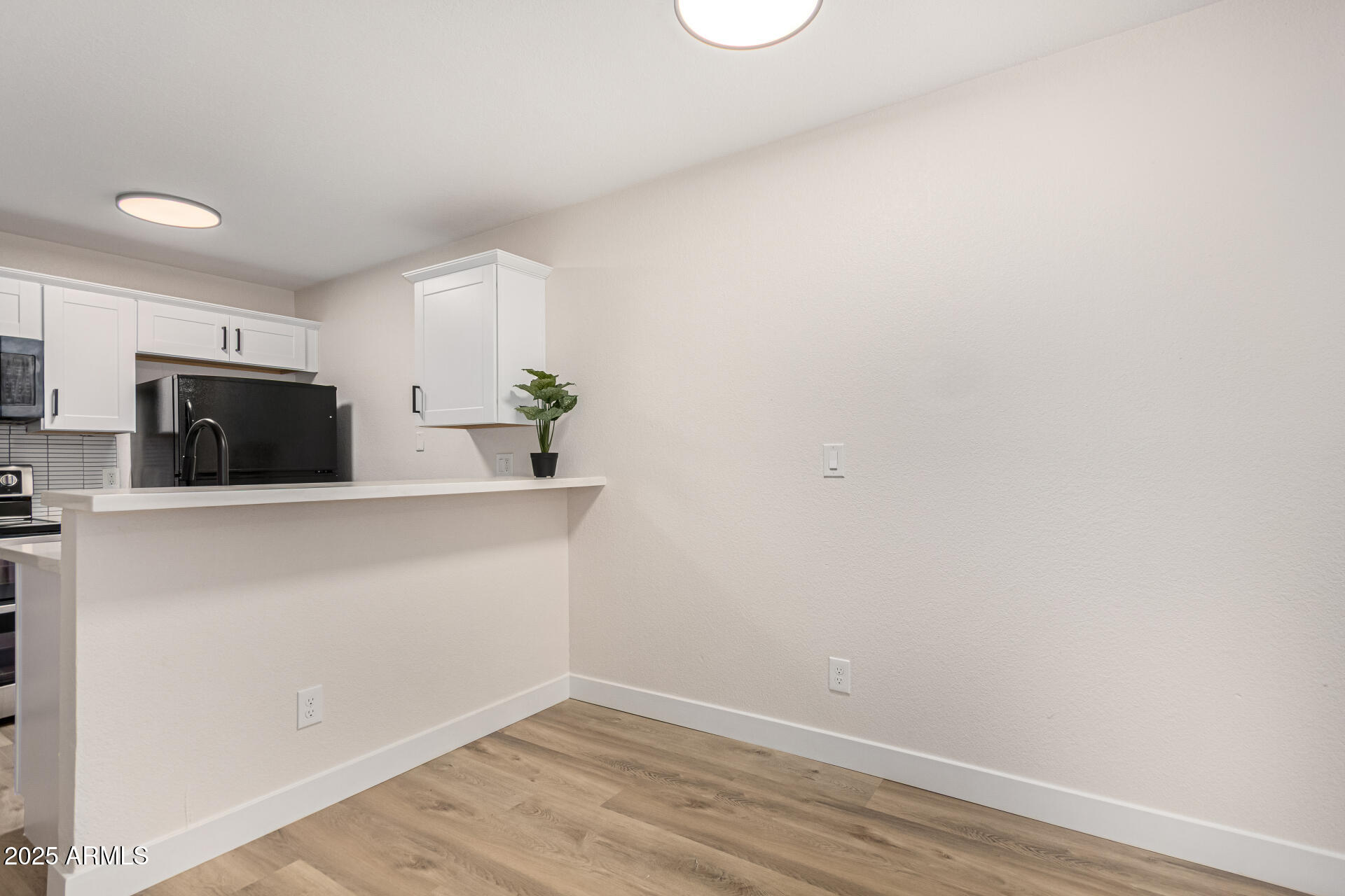 2301 E UNIVERSITY Drive, 209