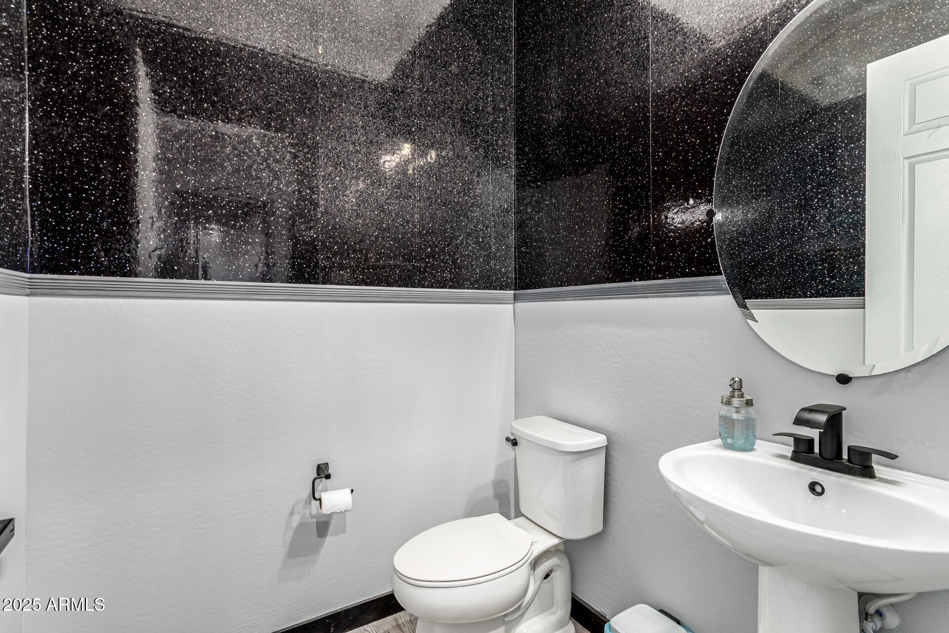 8197 W MERRIWEATHER Way