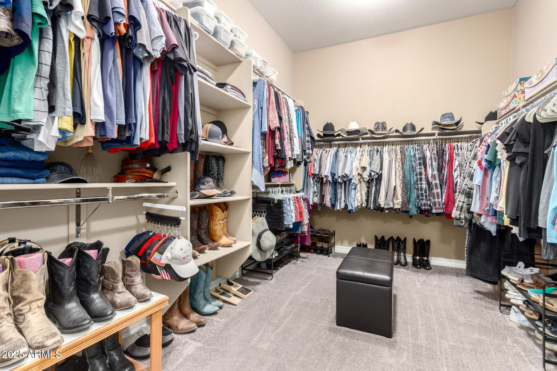 21959 E DESERT HILLS Drive