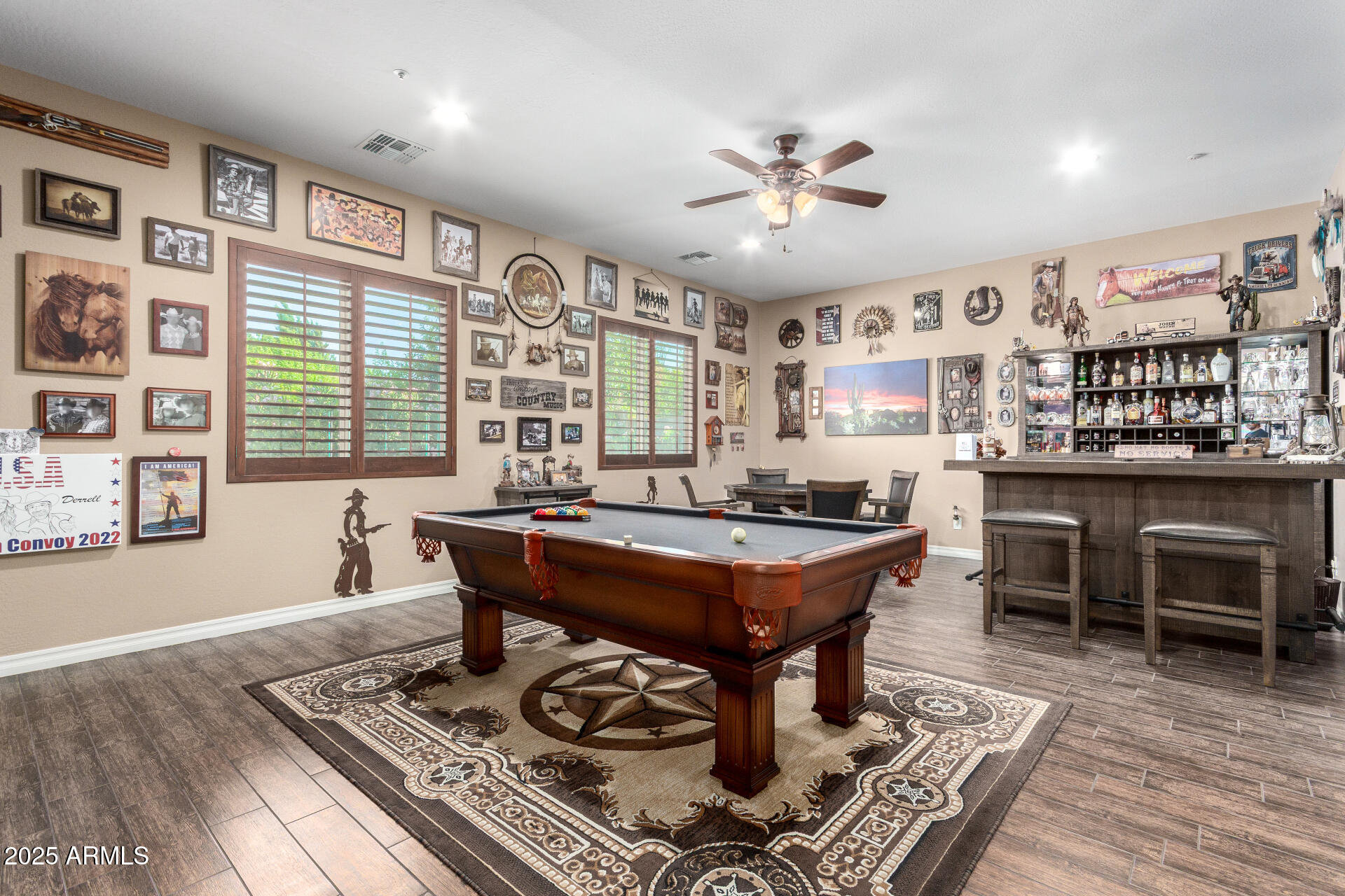 21959 E DESERT HILLS Drive