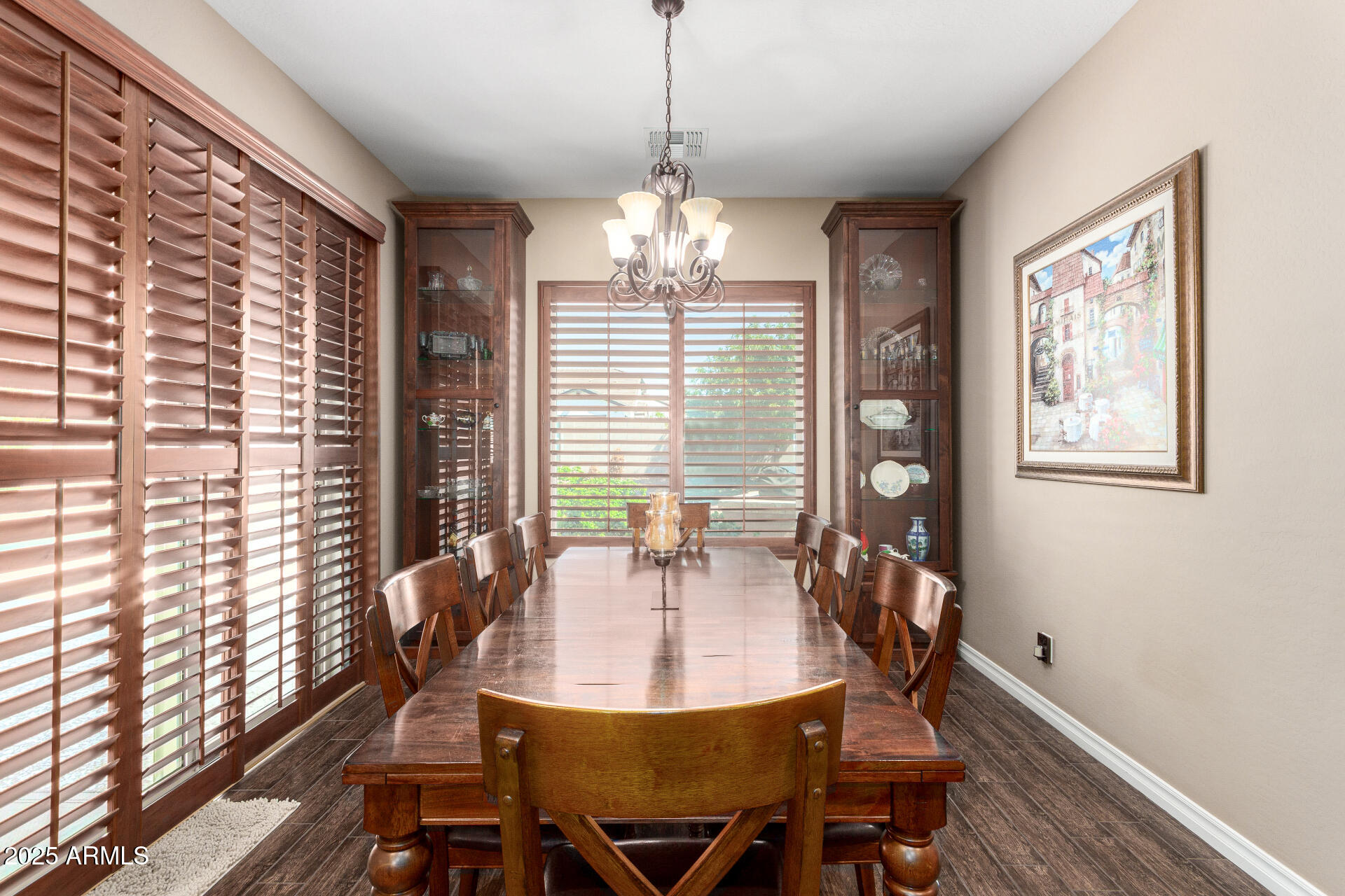 21959 E DESERT HILLS Drive