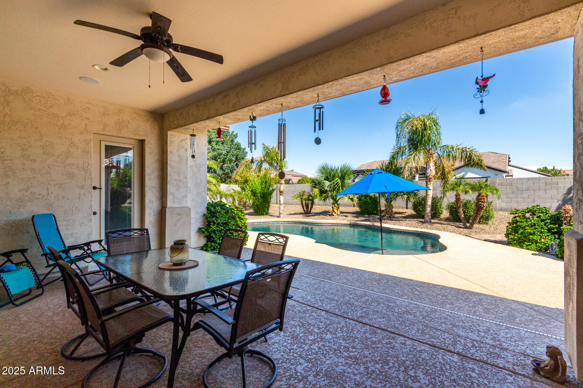 21959 E DESERT HILLS Drive