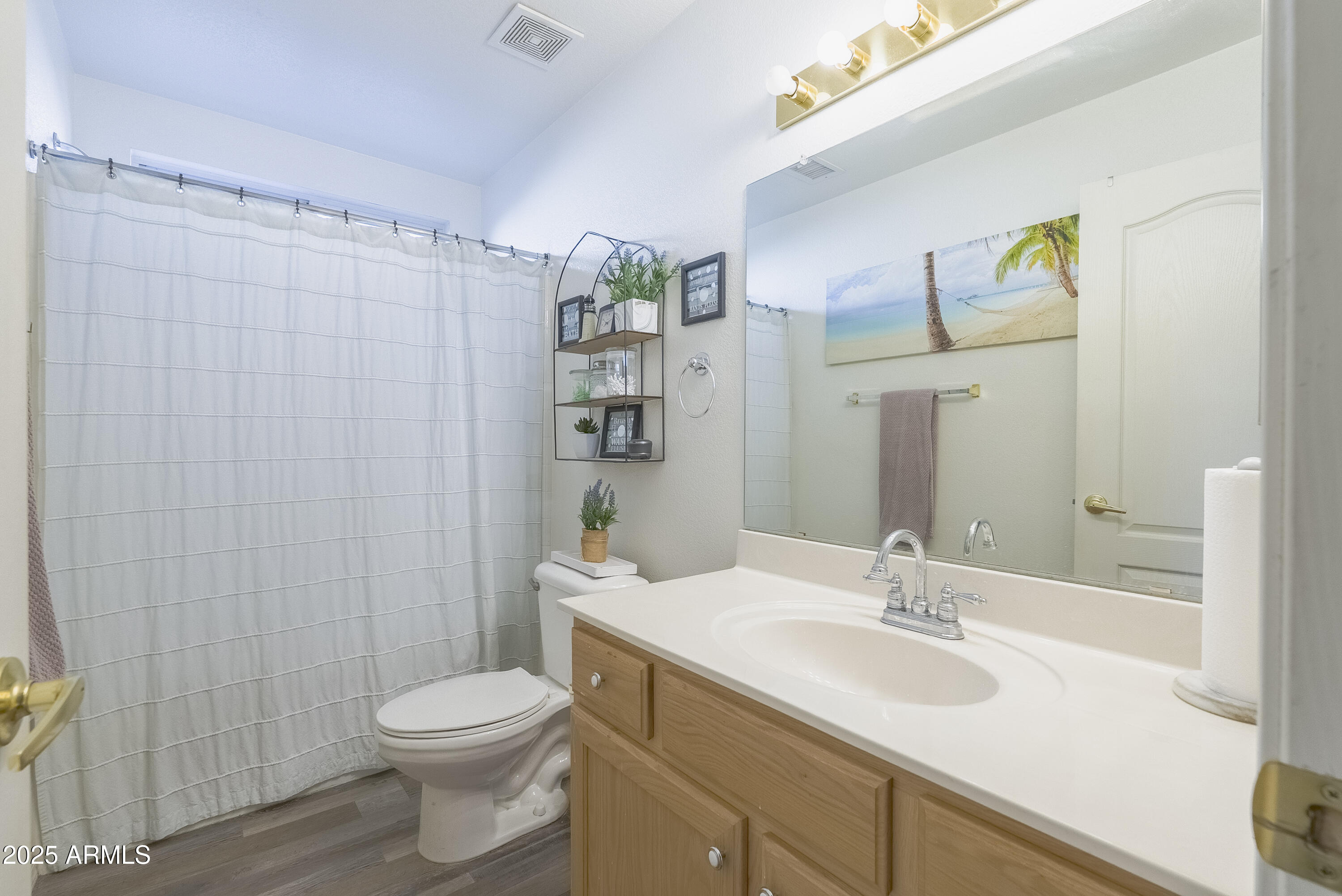 10528 W POTTER Drive