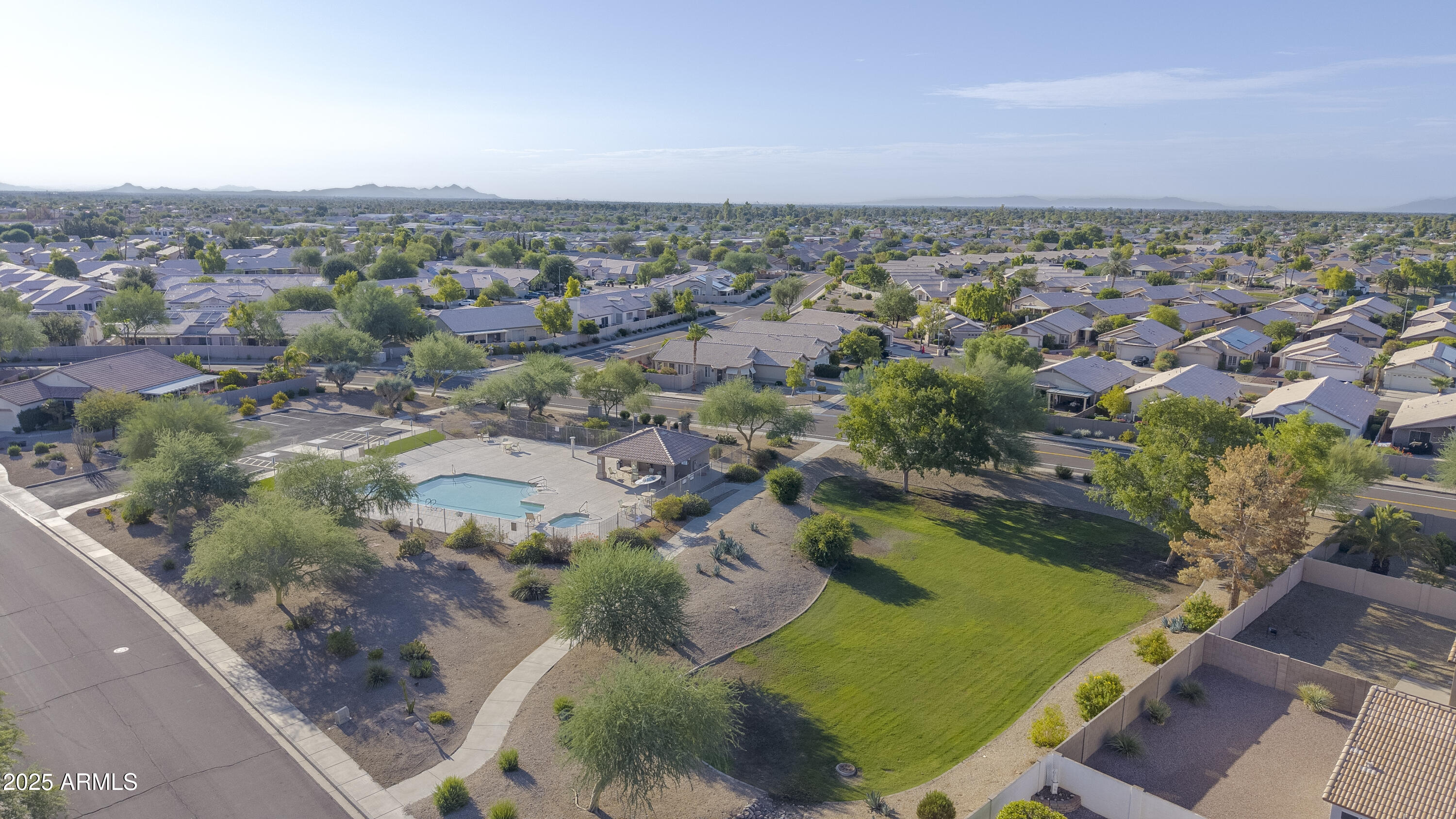 10528 W POTTER Drive