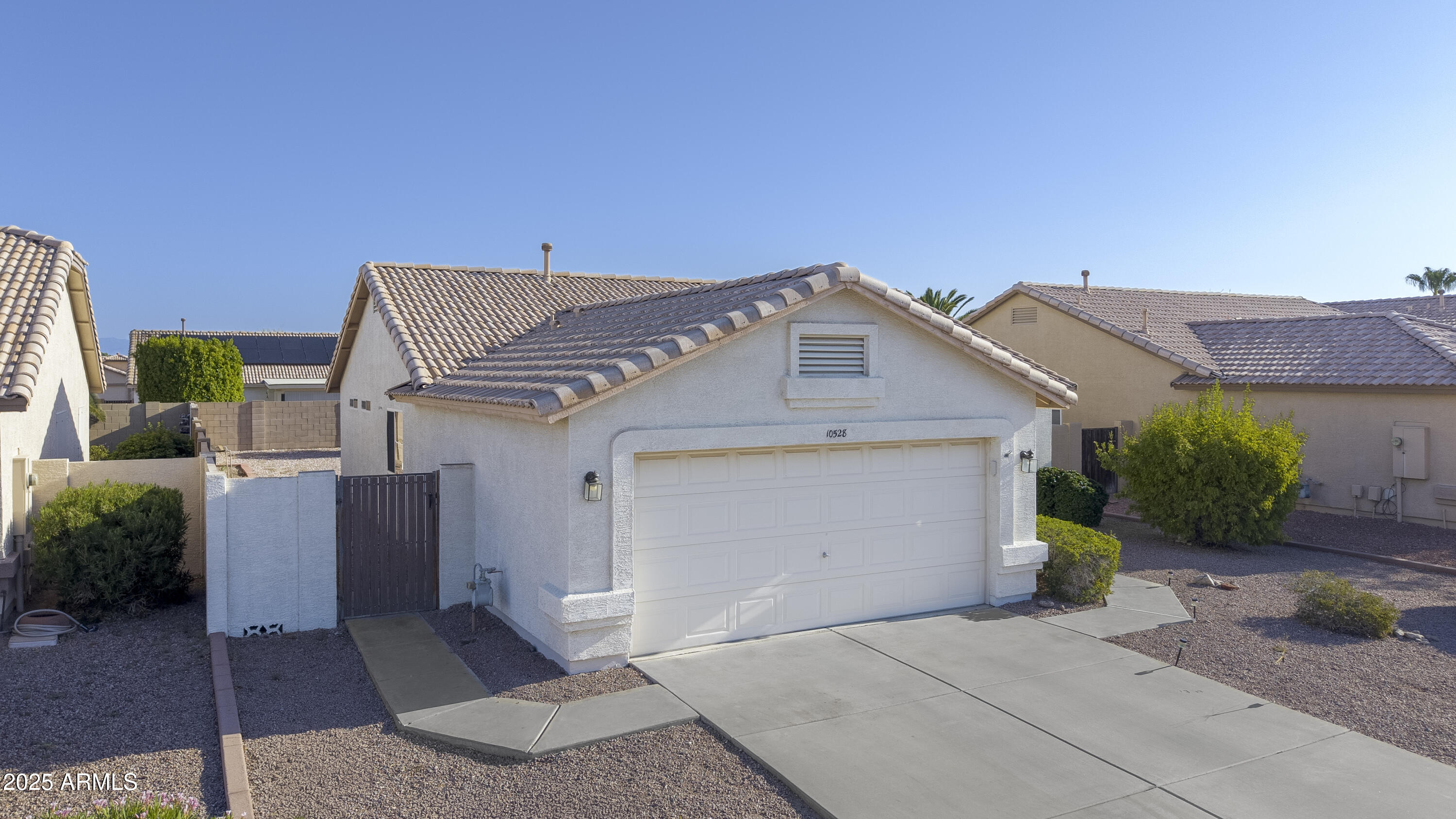 10528 W POTTER Drive