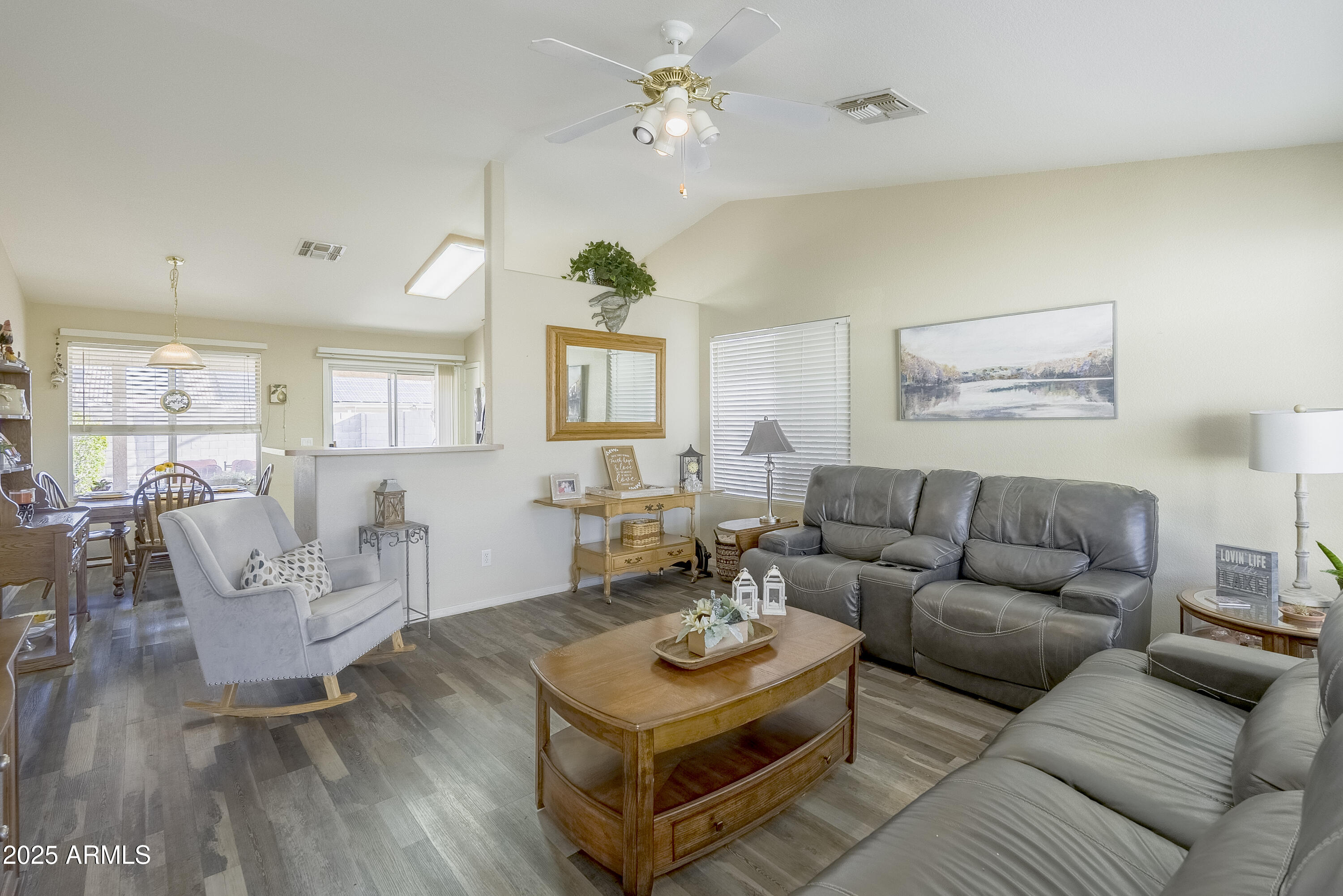 10528 W POTTER Drive