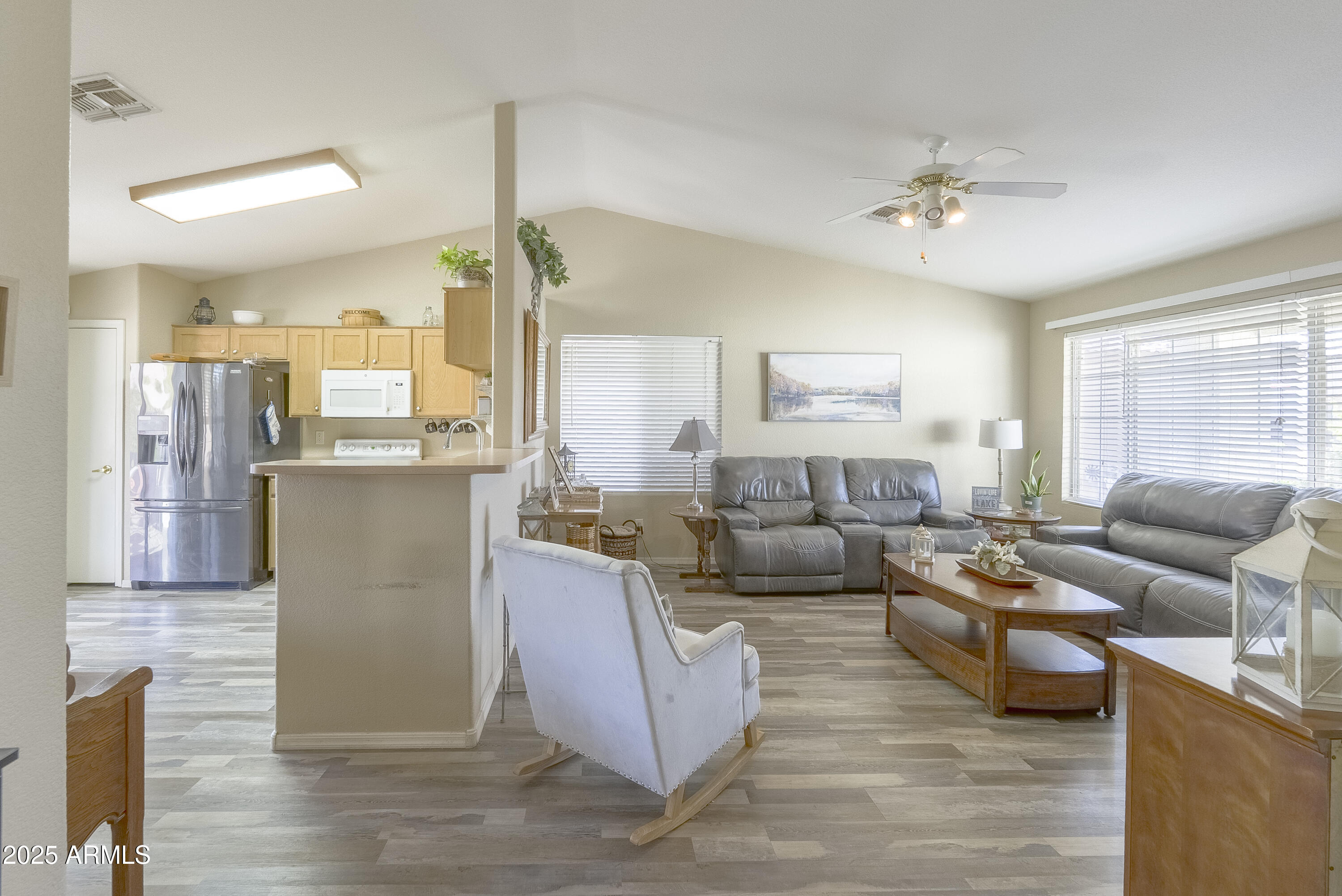 10528 W POTTER Drive